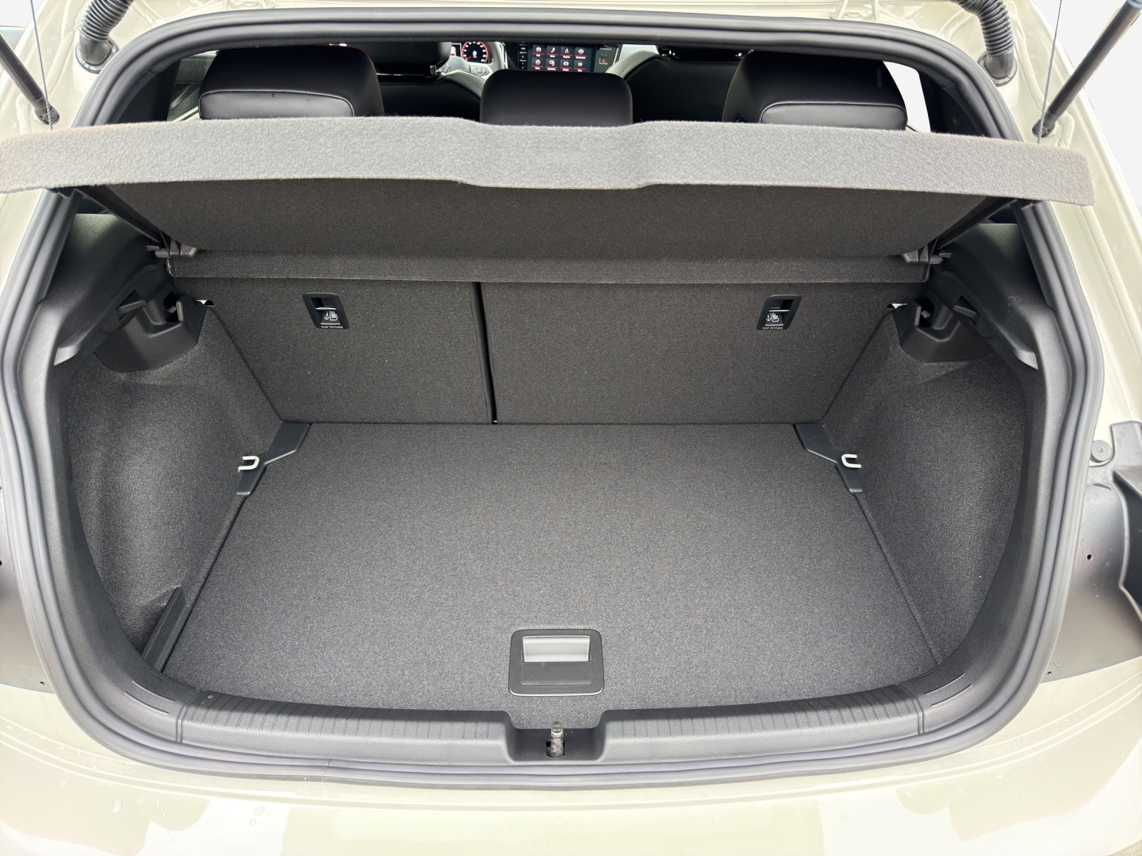 VW Polo 1.0 TSI Style Edition 50 DSG-image-12
