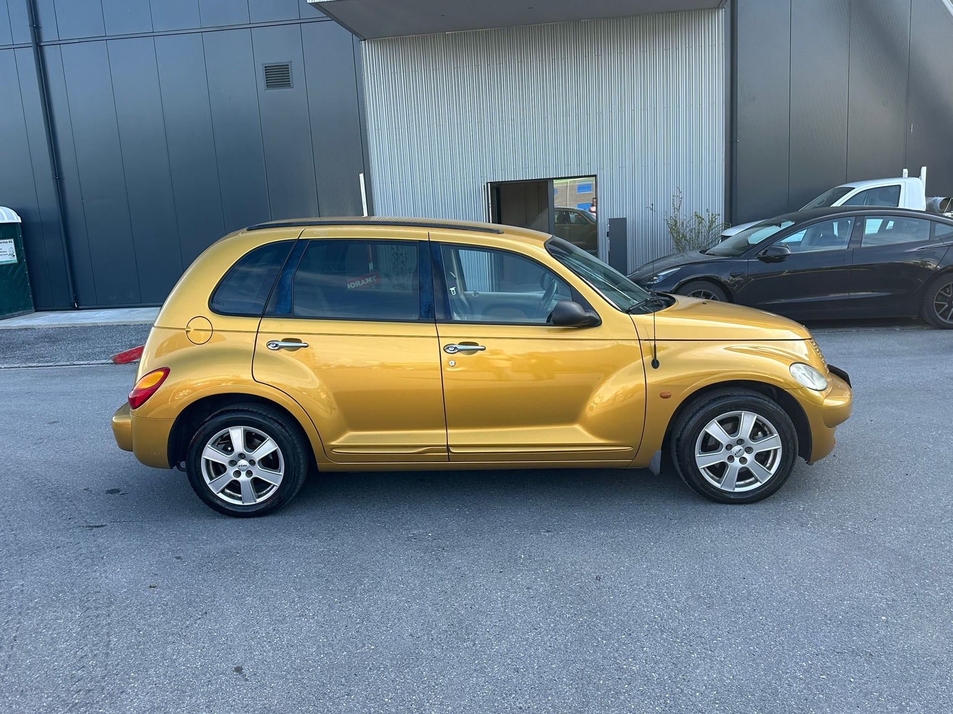 CHRYSLER PT Street Cruiser 2.0-image-7