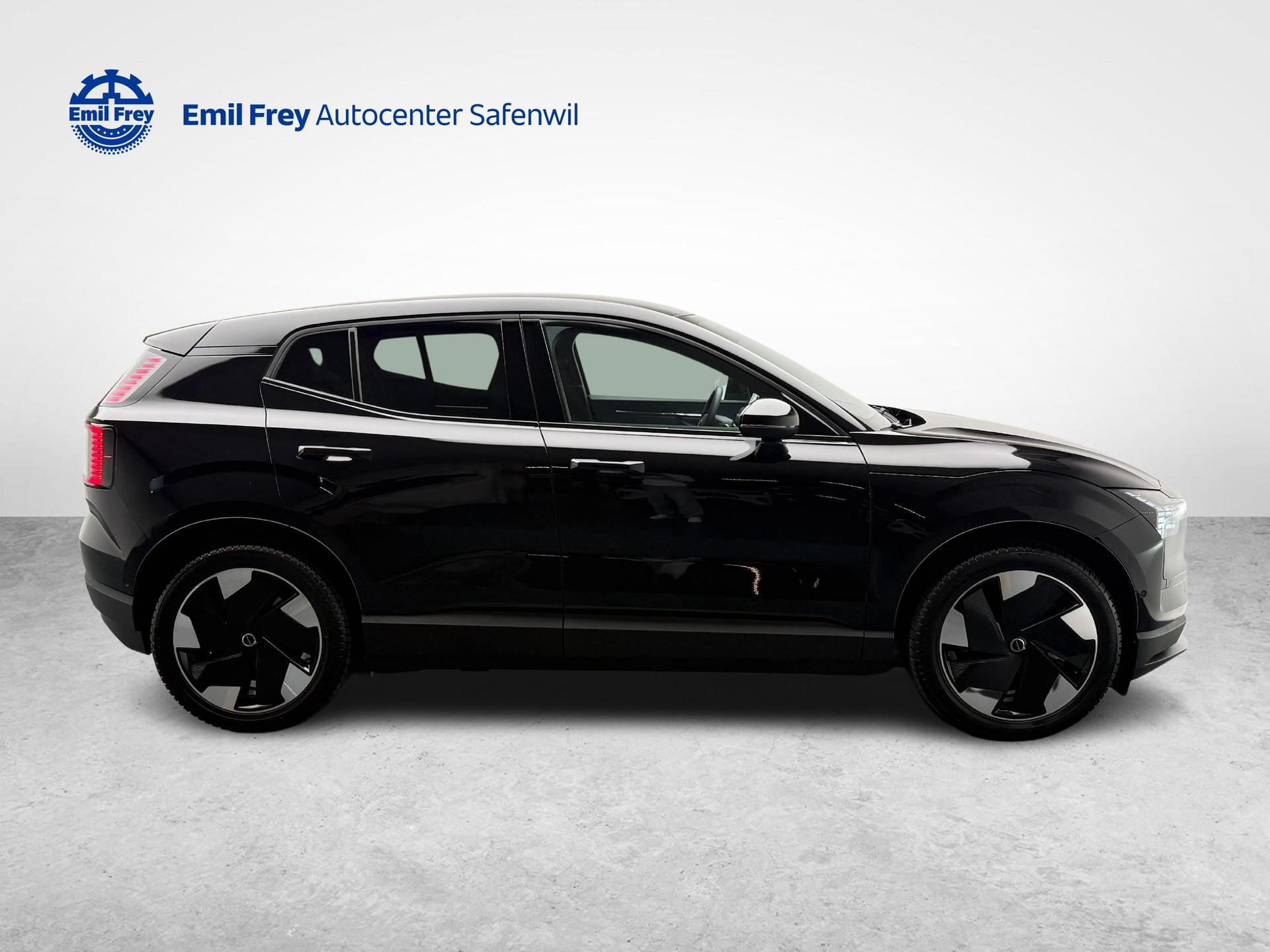 VOLVO EX30 E60 Twin Ultra Performance AWD-image-5