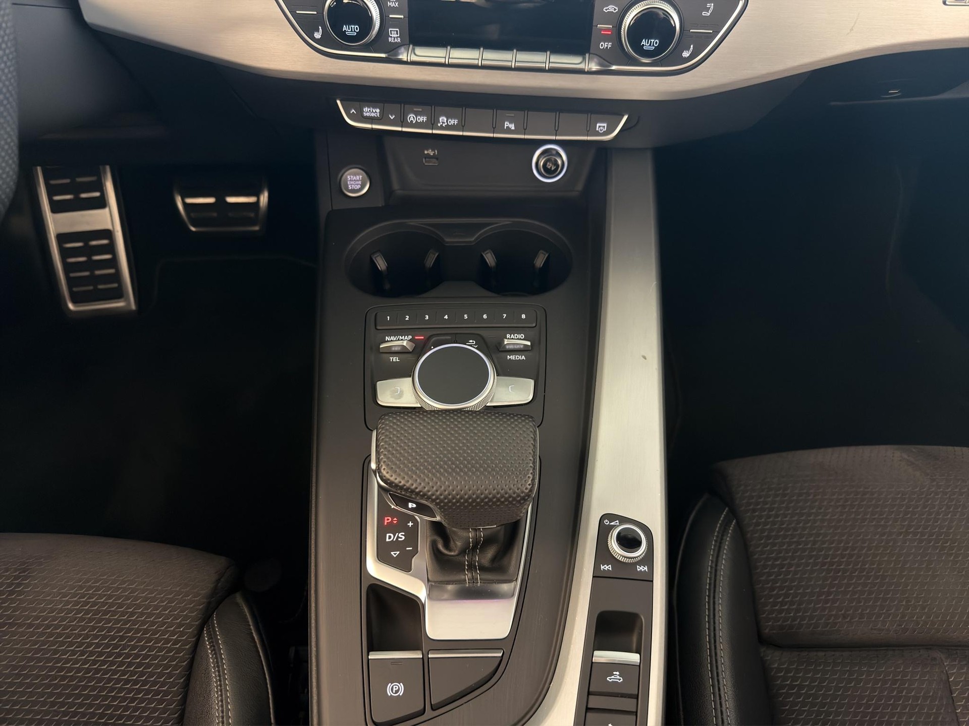 AUDI A5 Cabriolet 2.0 40 TDI Sport qu. S-Tronic-image-15