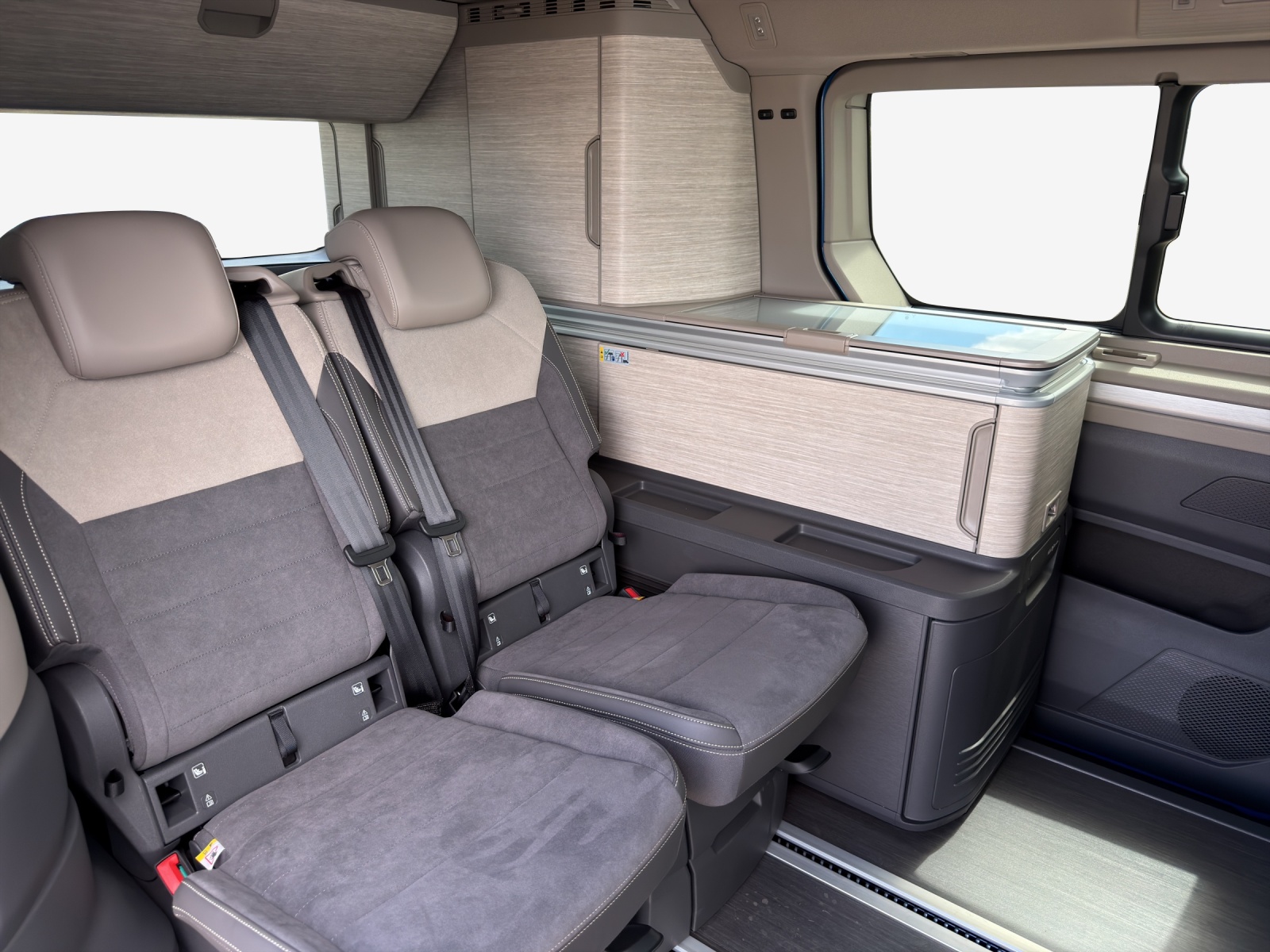 VW California eHybrid Ocean 4Motion-image-11