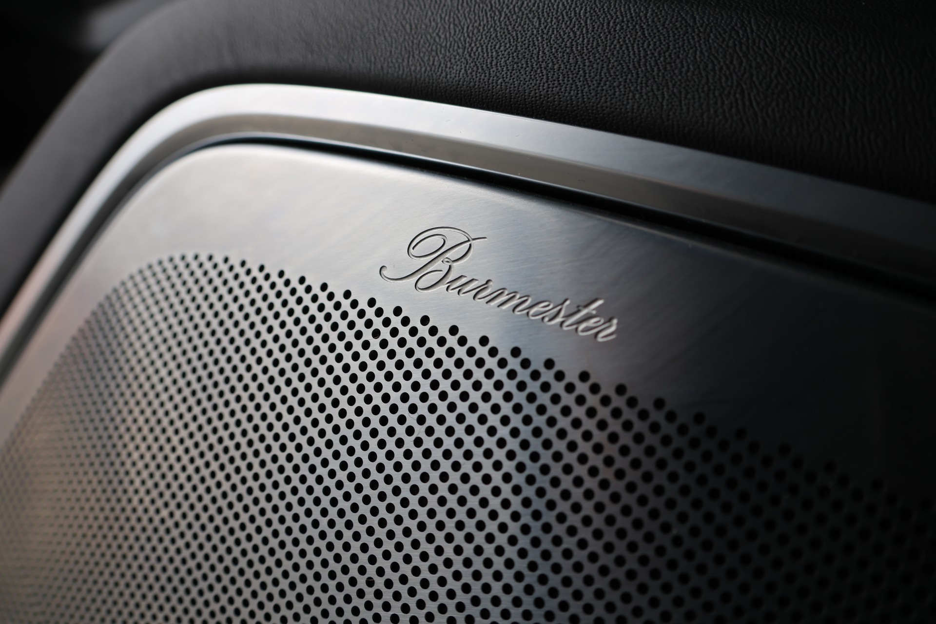 PORSCHE Cayenne GTS (CH) "2+2y Approved"-image-12