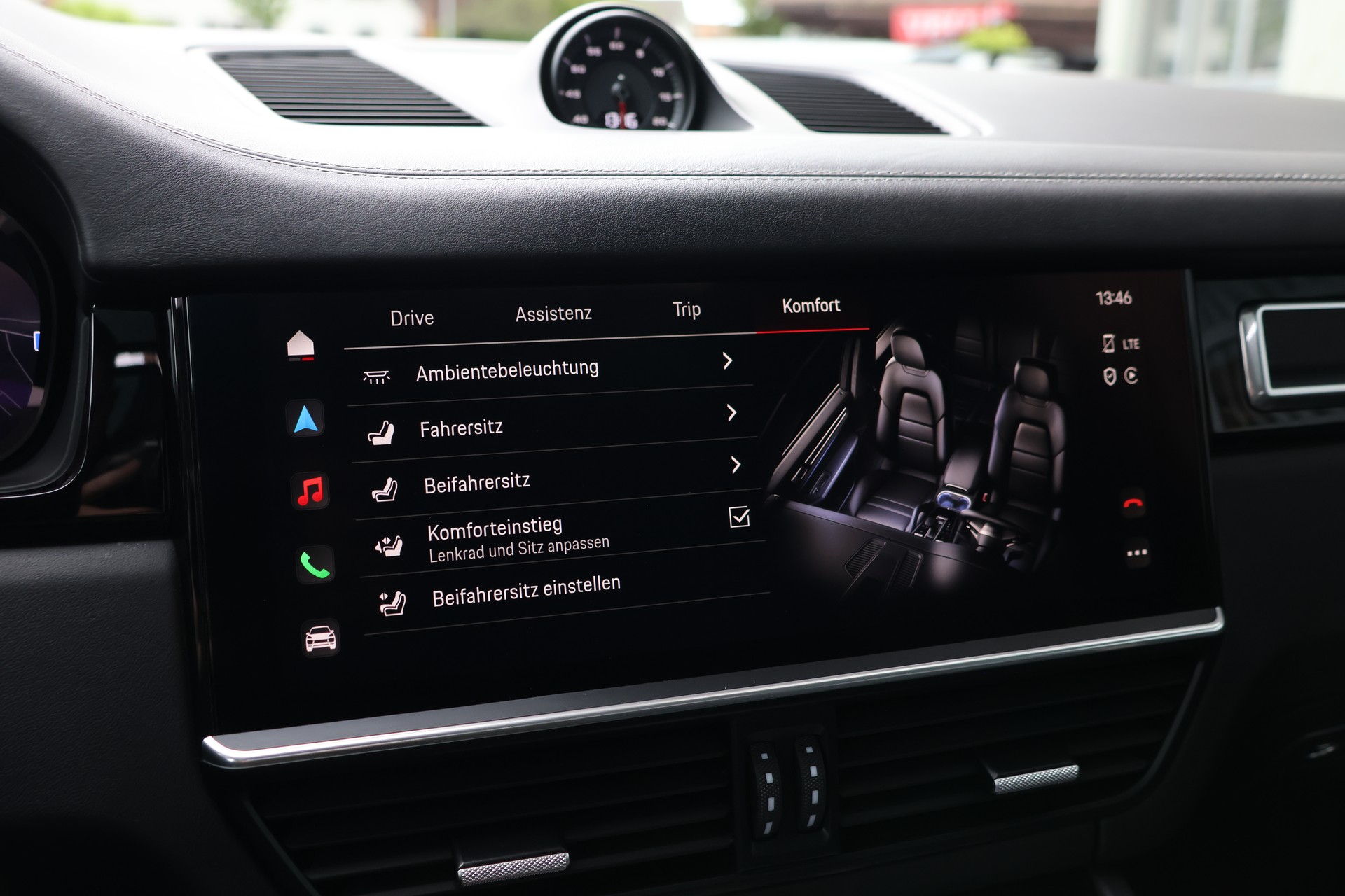 PORSCHE Cayenne GTS (CH) "2+2y Approved"-image-25