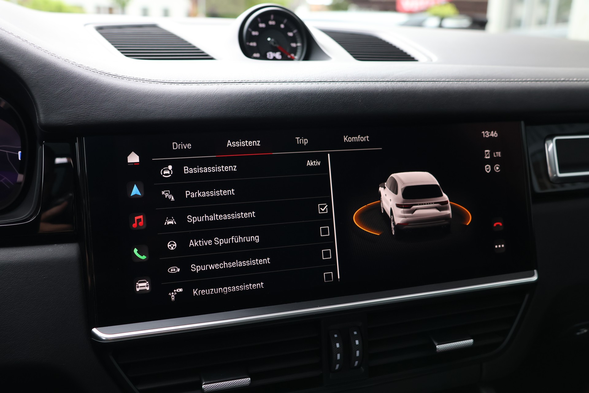PORSCHE Cayenne GTS (CH) "2+2y Approved"-image-23