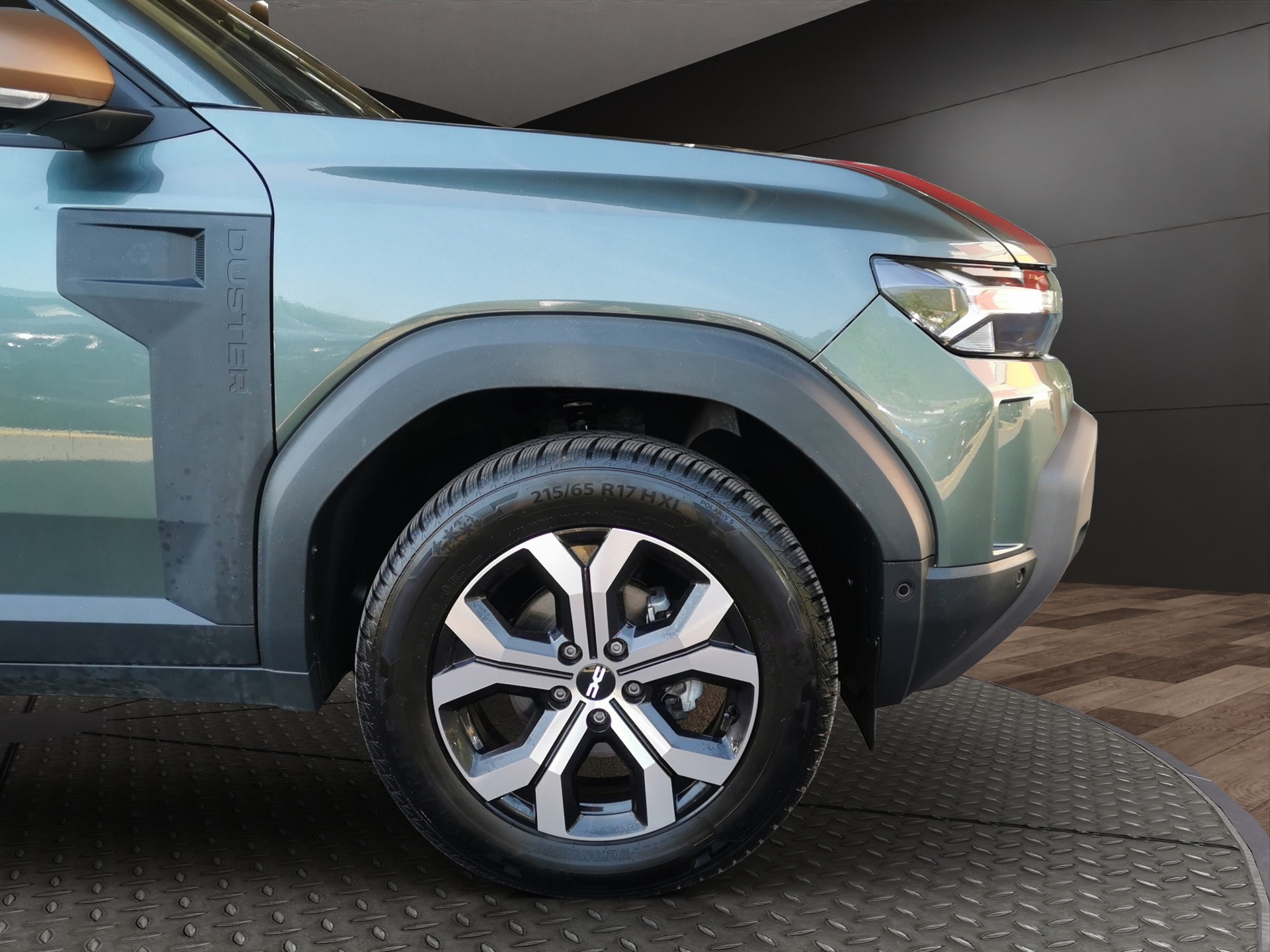DACIA Duster TCe 130 48V Extreme 4x4-showroom-element-3