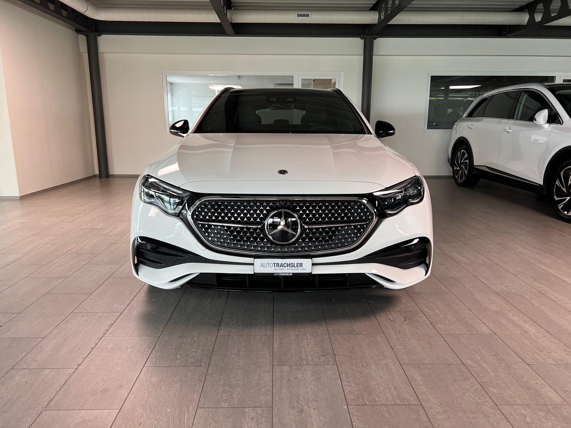 MERCEDES-BENZ E 220 d T 4Matic 9G-Tronic-image-1