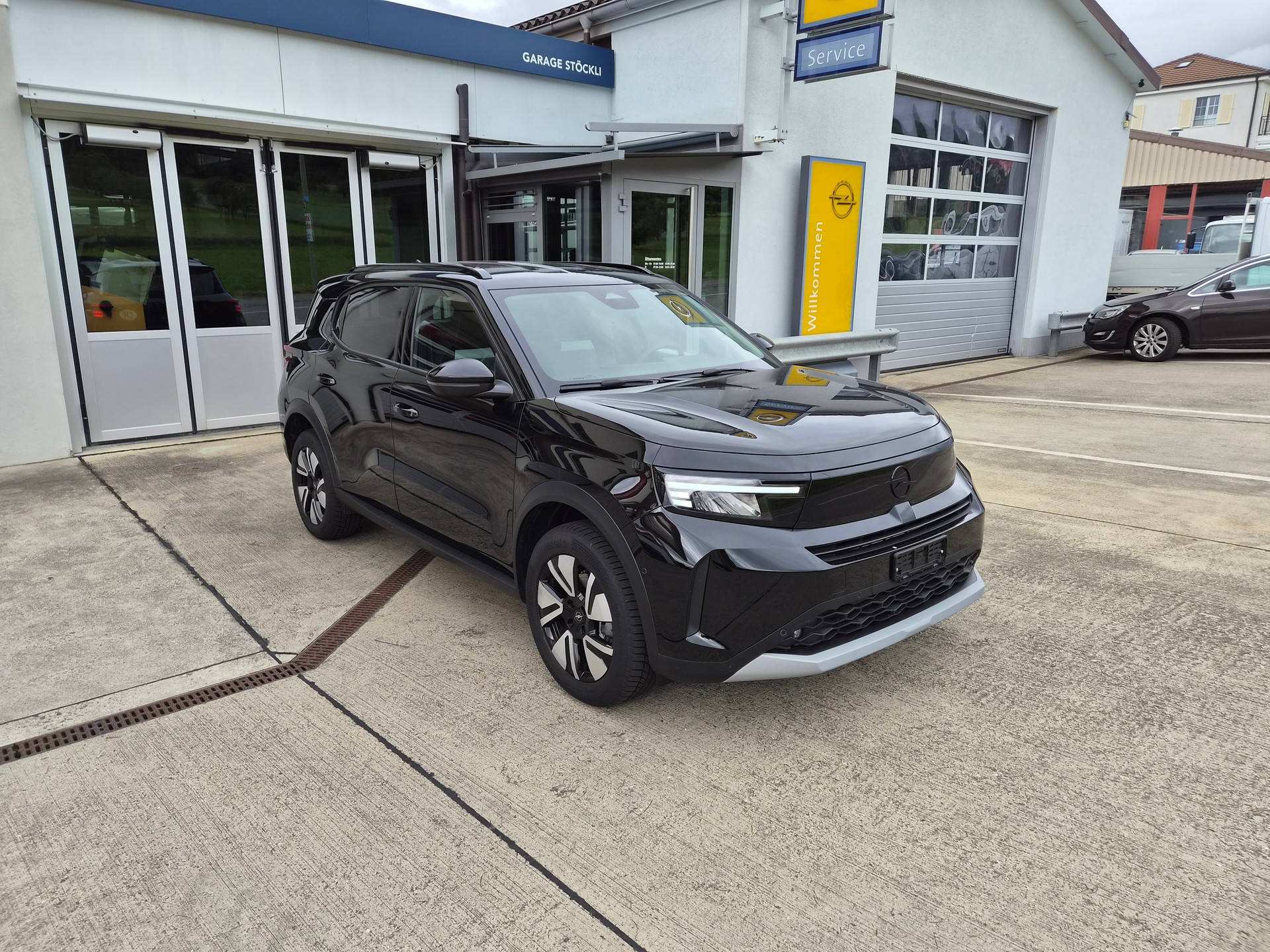 OPEL Frontera 1.2i MHEV GS-image-2