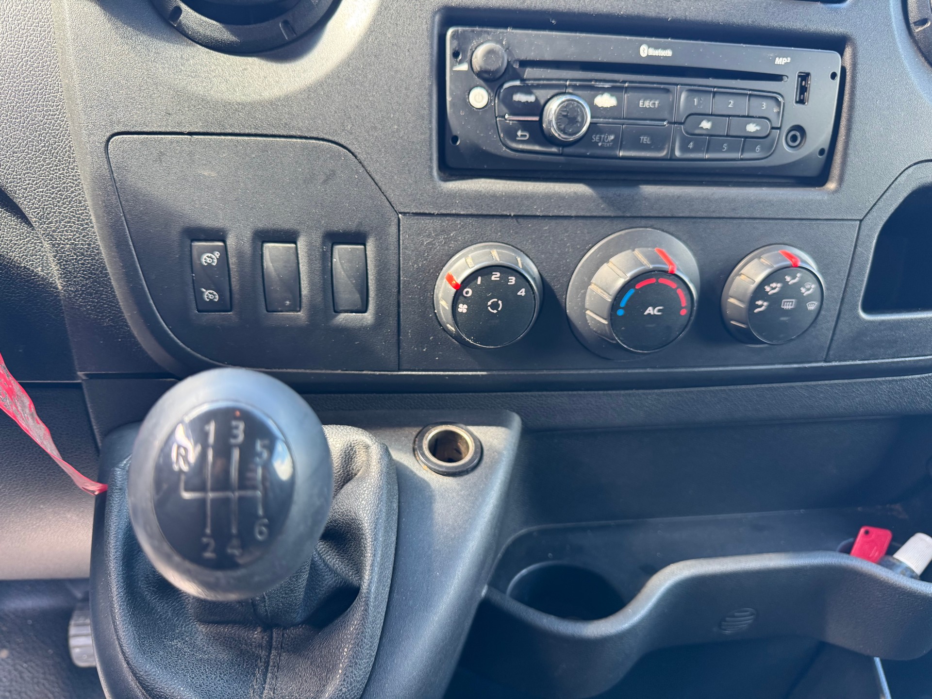 RENAULT Master T35 2.3dCi L3H1-image-8