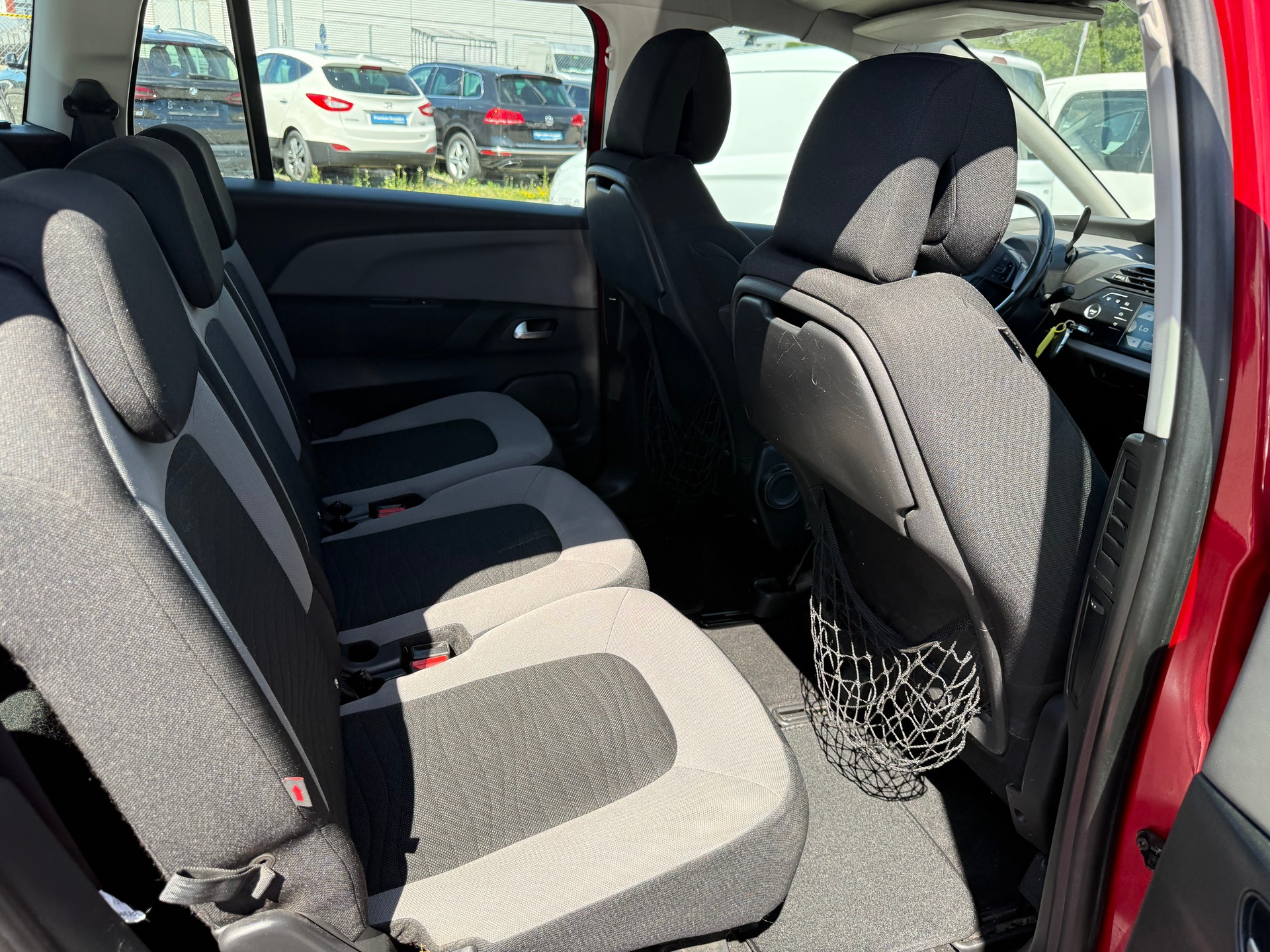 CITROEN Grand C4 Picasso 1.6 BlueHDi Intensive EAT6-image-9