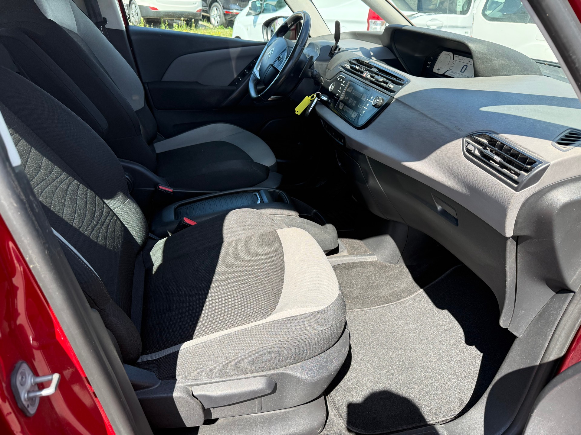 CITROEN Grand C4 Picasso 1.6 BlueHDi Intensive EAT6-image-10