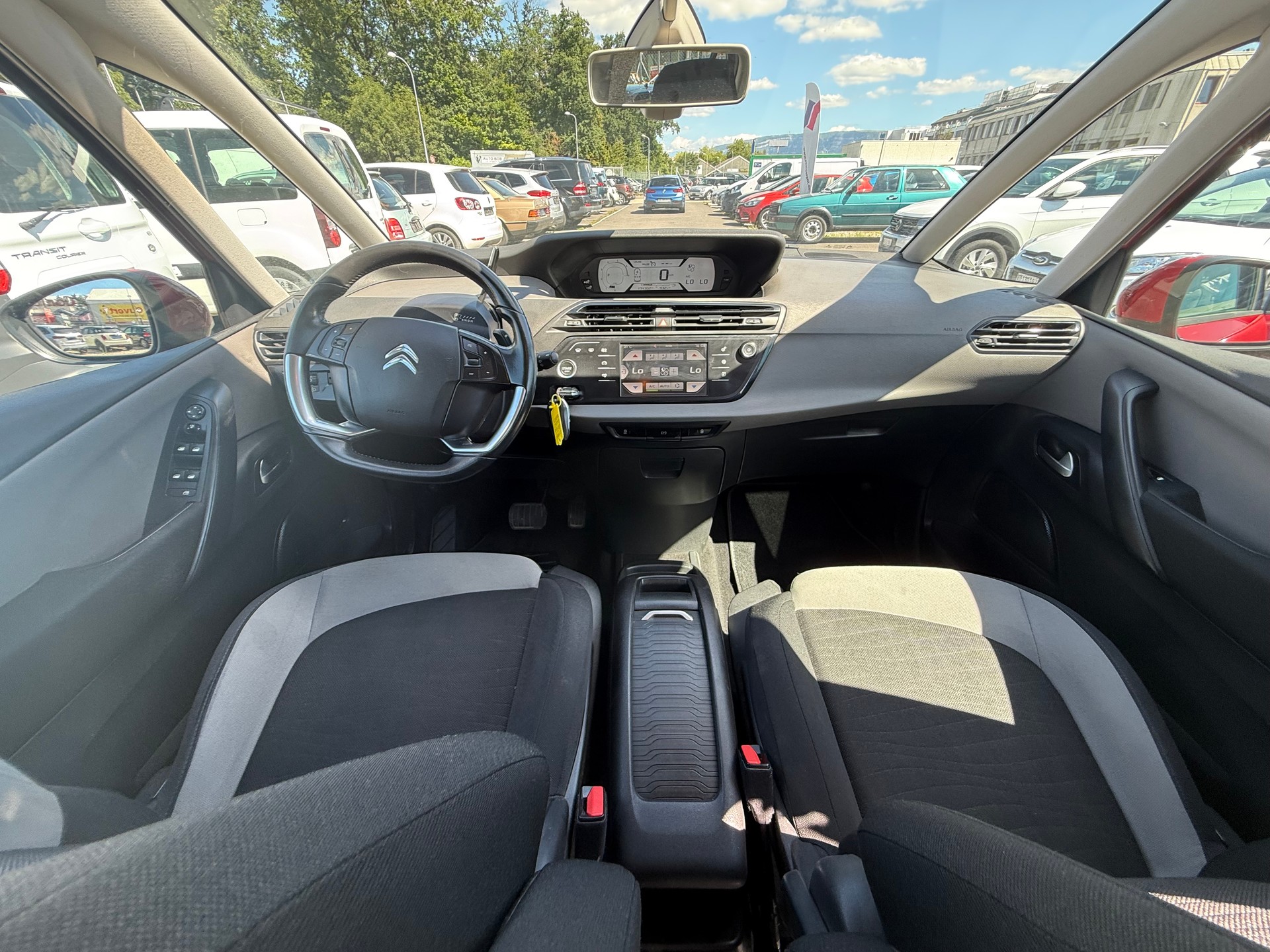 CITROEN Grand C4 Picasso 1.6 BlueHDi Intensive EAT6-image-8