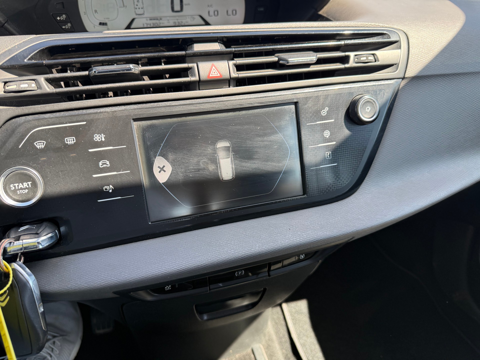 CITROEN Grand C4 Picasso 1.6 BlueHDi Intensive EAT6-image-11