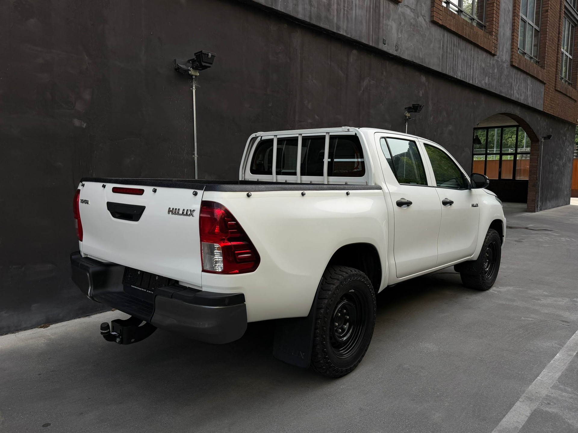 TOYOTA Hilux 2.4D-4D Comfort Double Cab 4x4-image-6