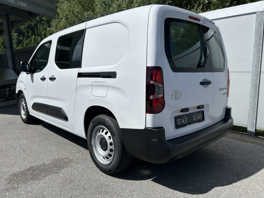 TOYOTA Proace C. Van EV Active L-image-3