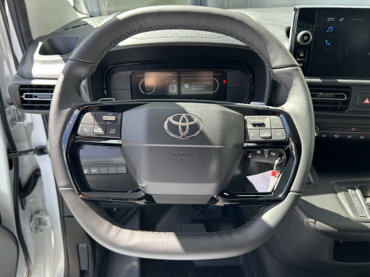 TOYOTA Proace C. Van EV Active L-image-8