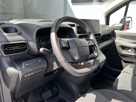 TOYOTA Proace C. Van EV Active L-image-7