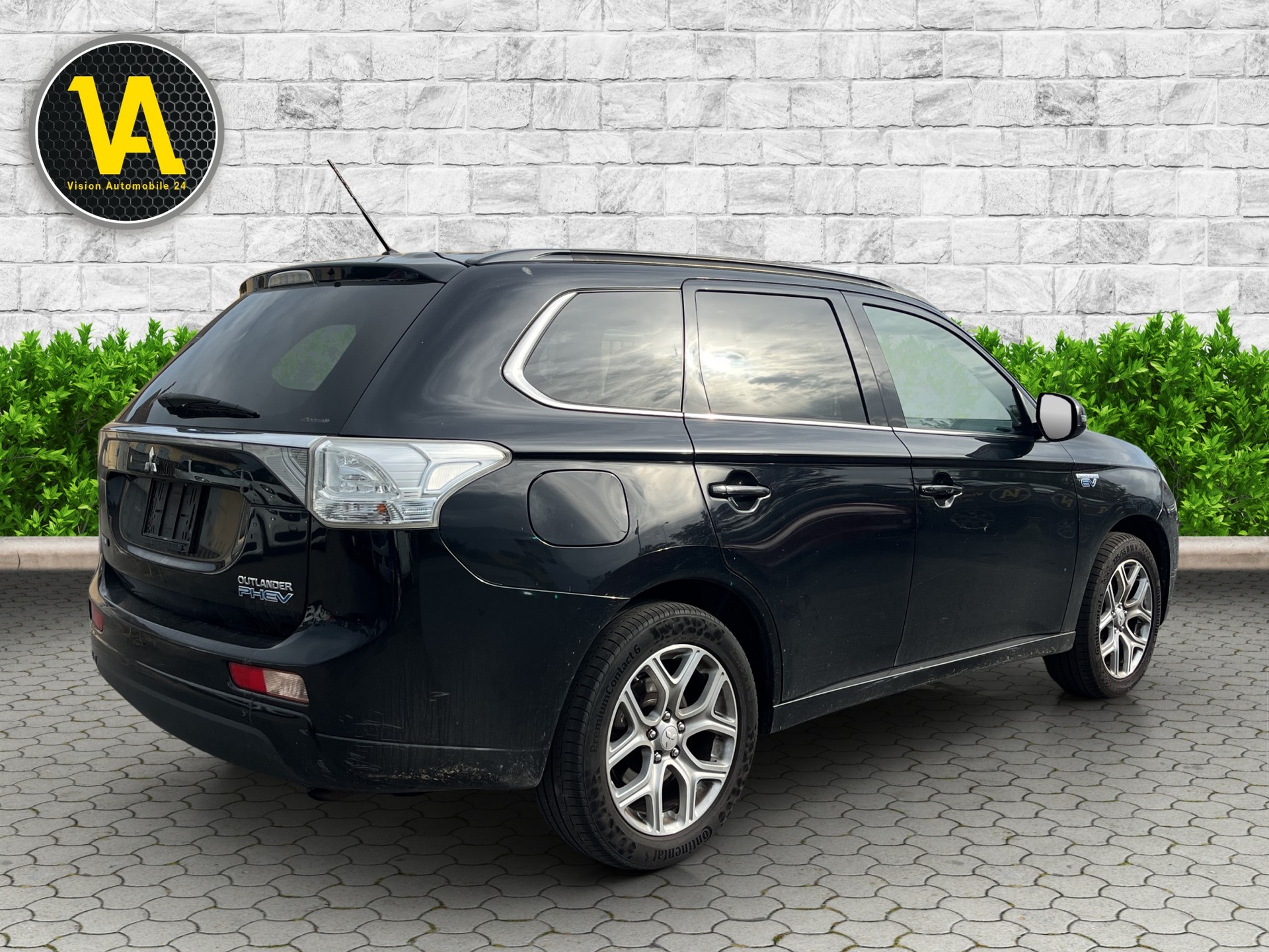 MITSUBISHI Outlander 2.0 PHEV Navigator eAssist-image-5