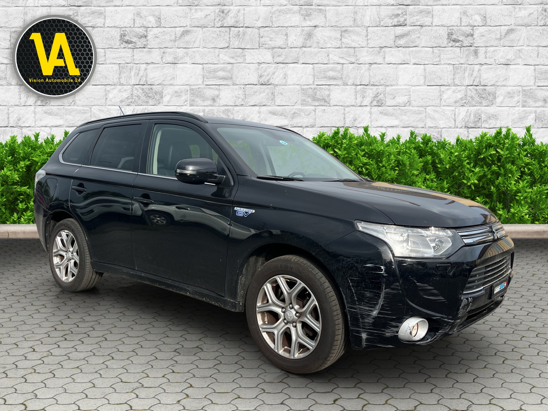 MITSUBISHI Outlander 2.0 PHEV Navigator eAssist-image-3