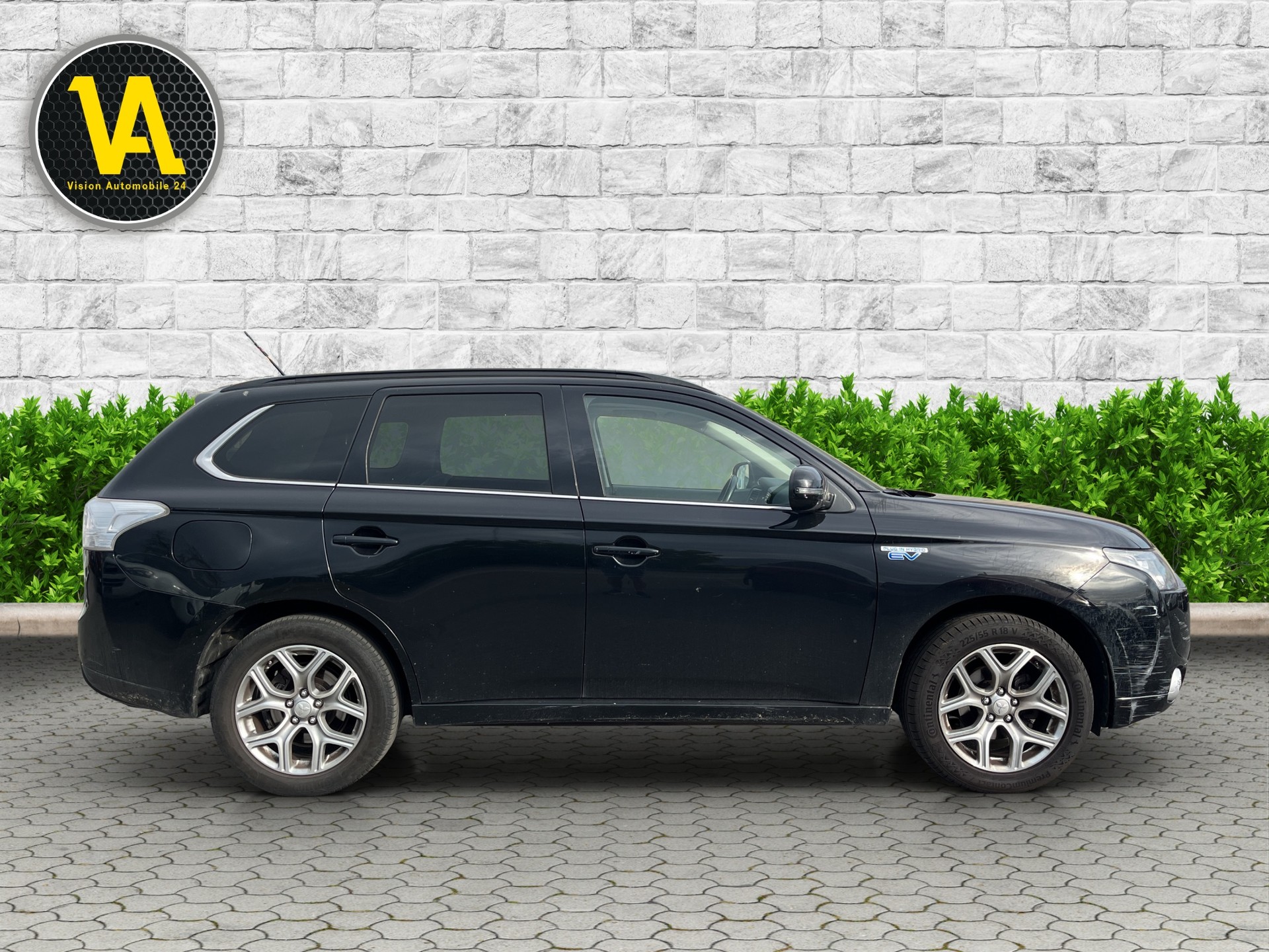 MITSUBISHI Outlander 2.0 PHEV Navigator eAssist-image-4