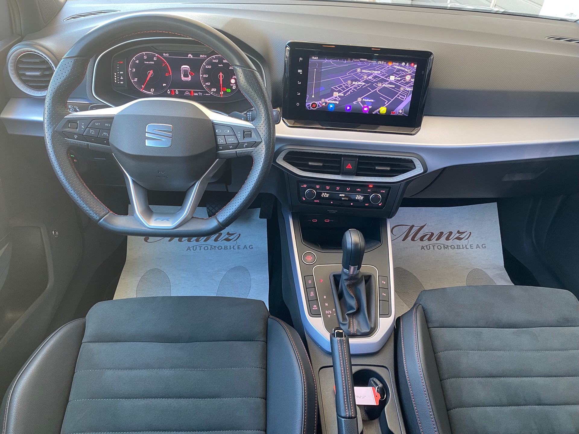 SEAT Arona 1.5 TSI 150PS FR-Line DSG **Top-Ausstattung**-image-10