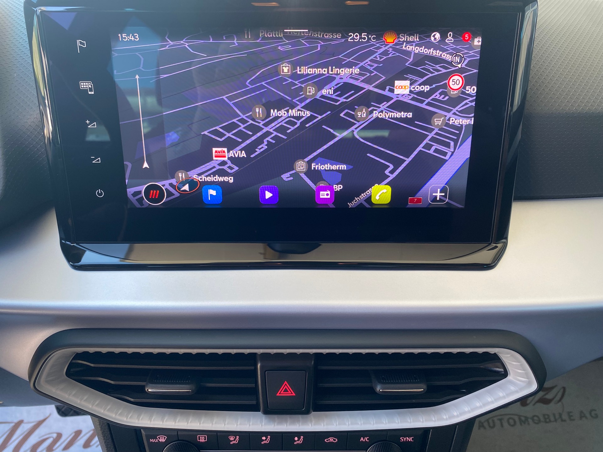 SEAT Arona 1.5 TSI 150PS FR-Line DSG **Top-Ausstattung**-image-11