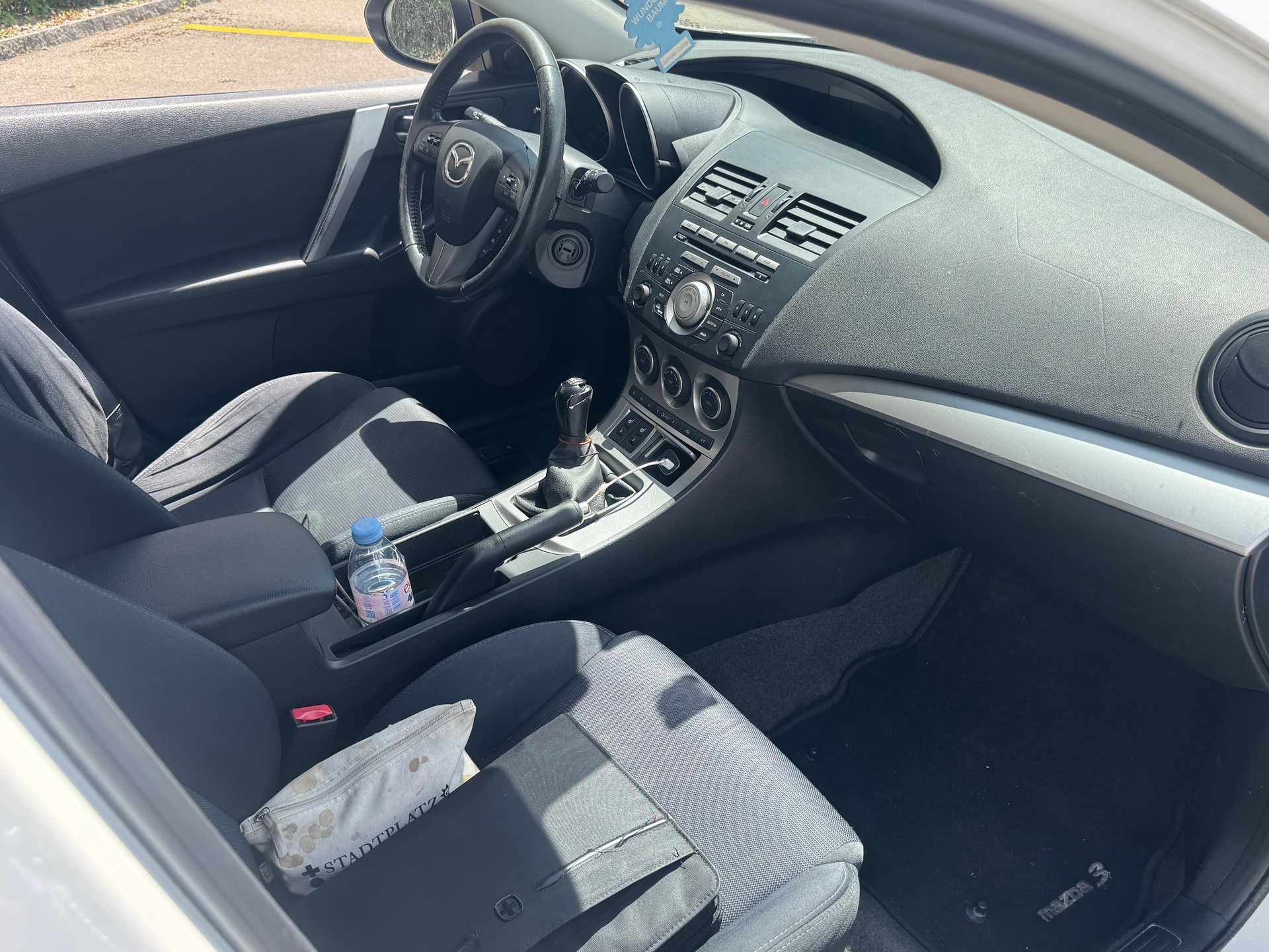 MAZDA 3 2.2 16V CD Sport-image-6