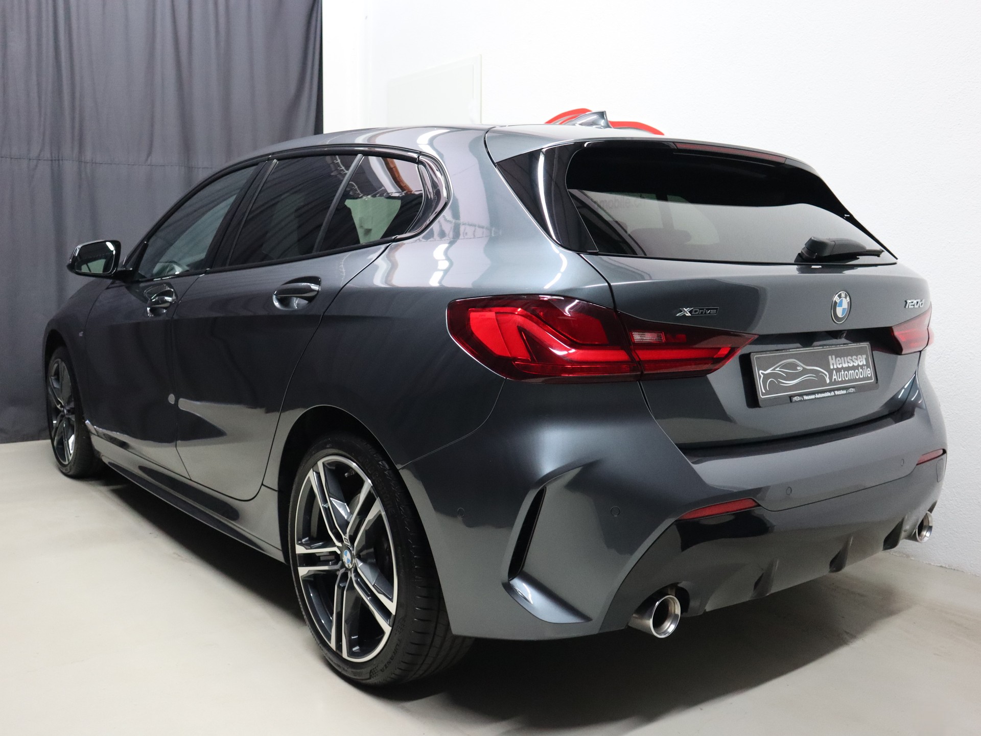 BMW 120d xDrive Steptronic M Sport - Navi - LED - Teil-Leder - Kamera - 190 PS-image-4