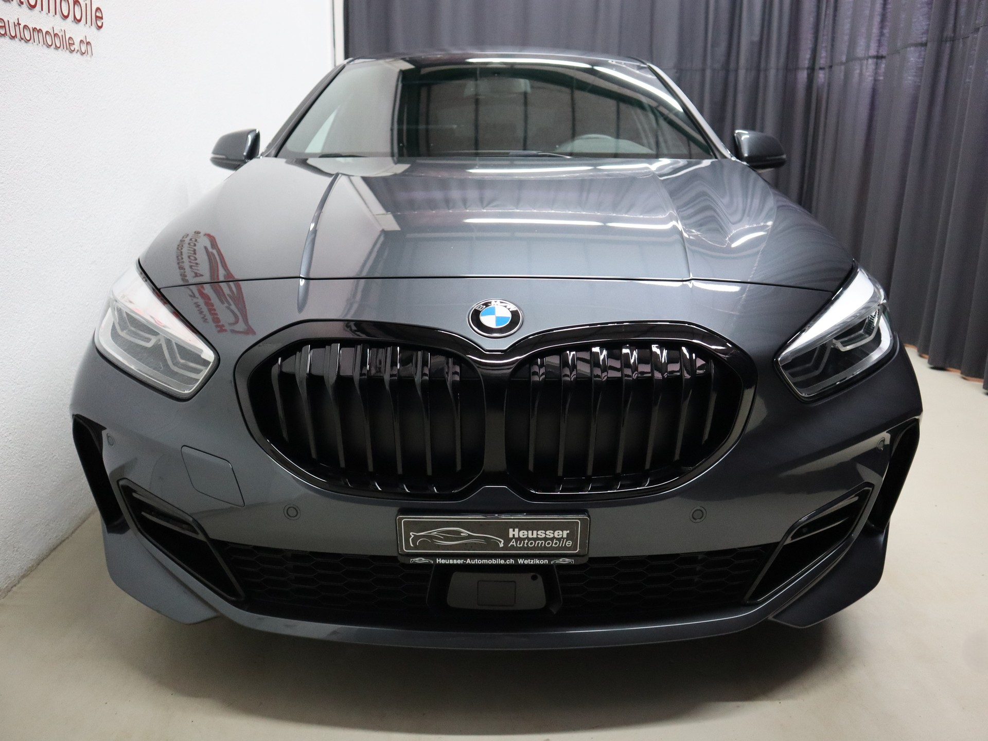 BMW 120d xDrive Steptronic M Sport - Navi - LED - Teil-Leder - Kamera - 190 PS-image-6
