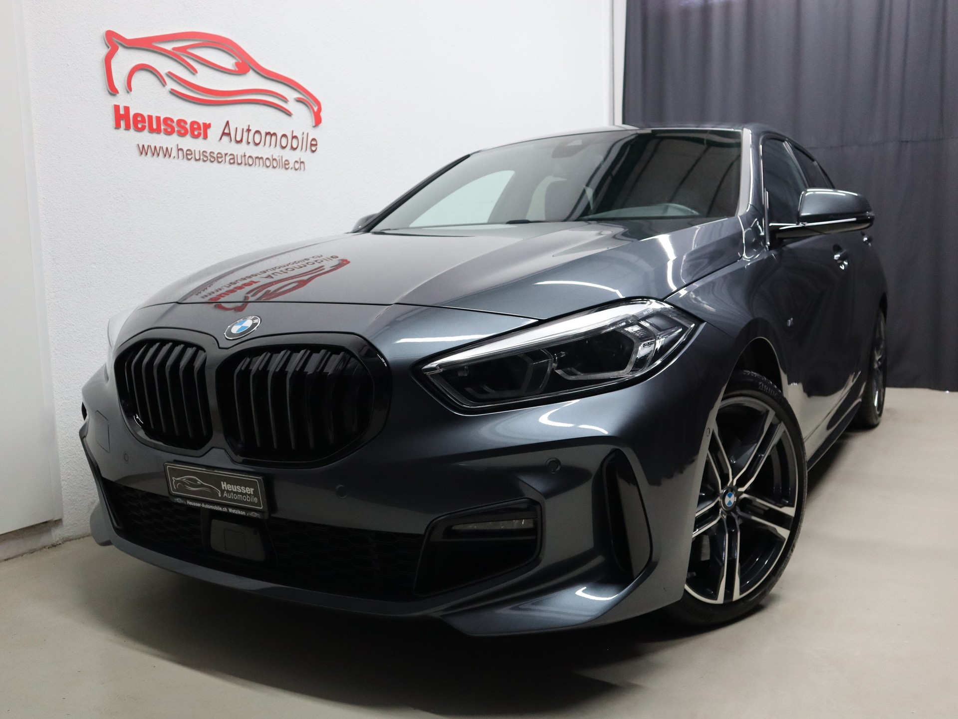 BMW 120d xDrive Steptronic M Sport - Navi - LED - Teil-Leder - Kamera - 190 PS-image-0