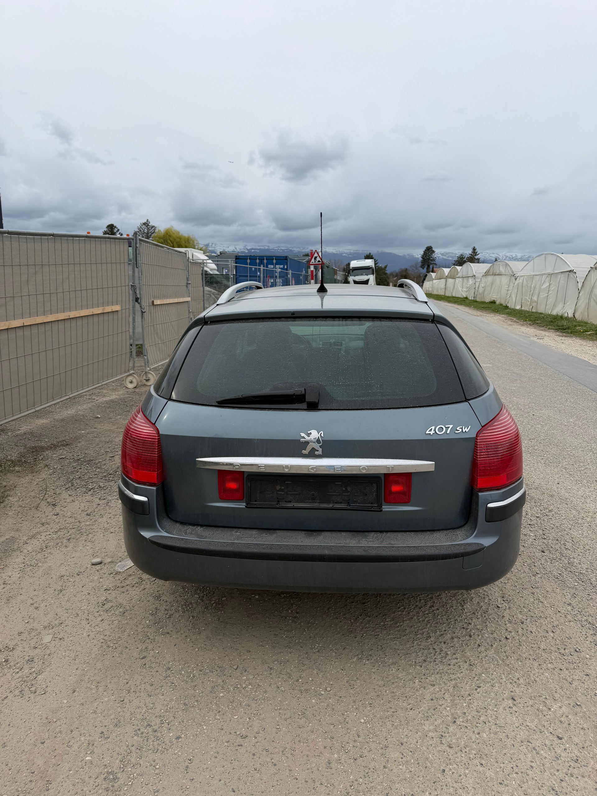 PEUGEOT 407 SW 2.0 ST Dynamic-image-9