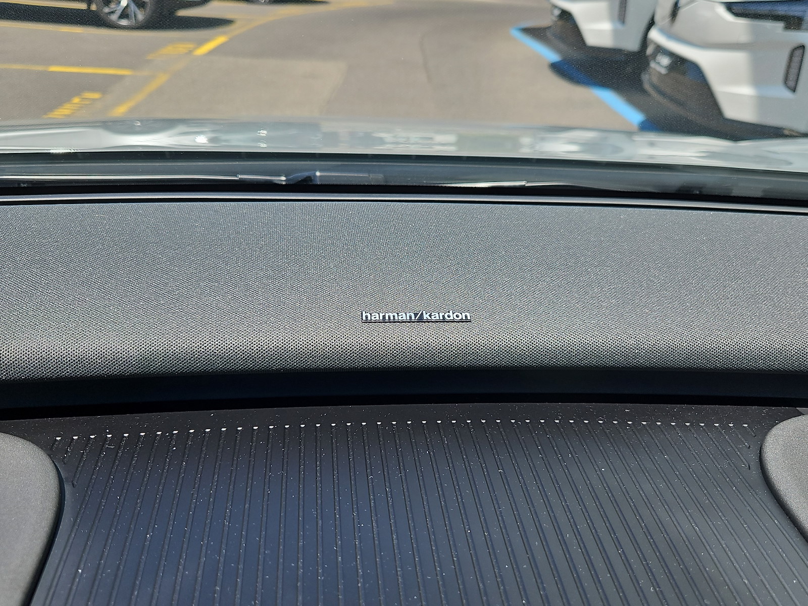 VOLVO EX 30 E60 Twin Ultra Performance AWD-image-15