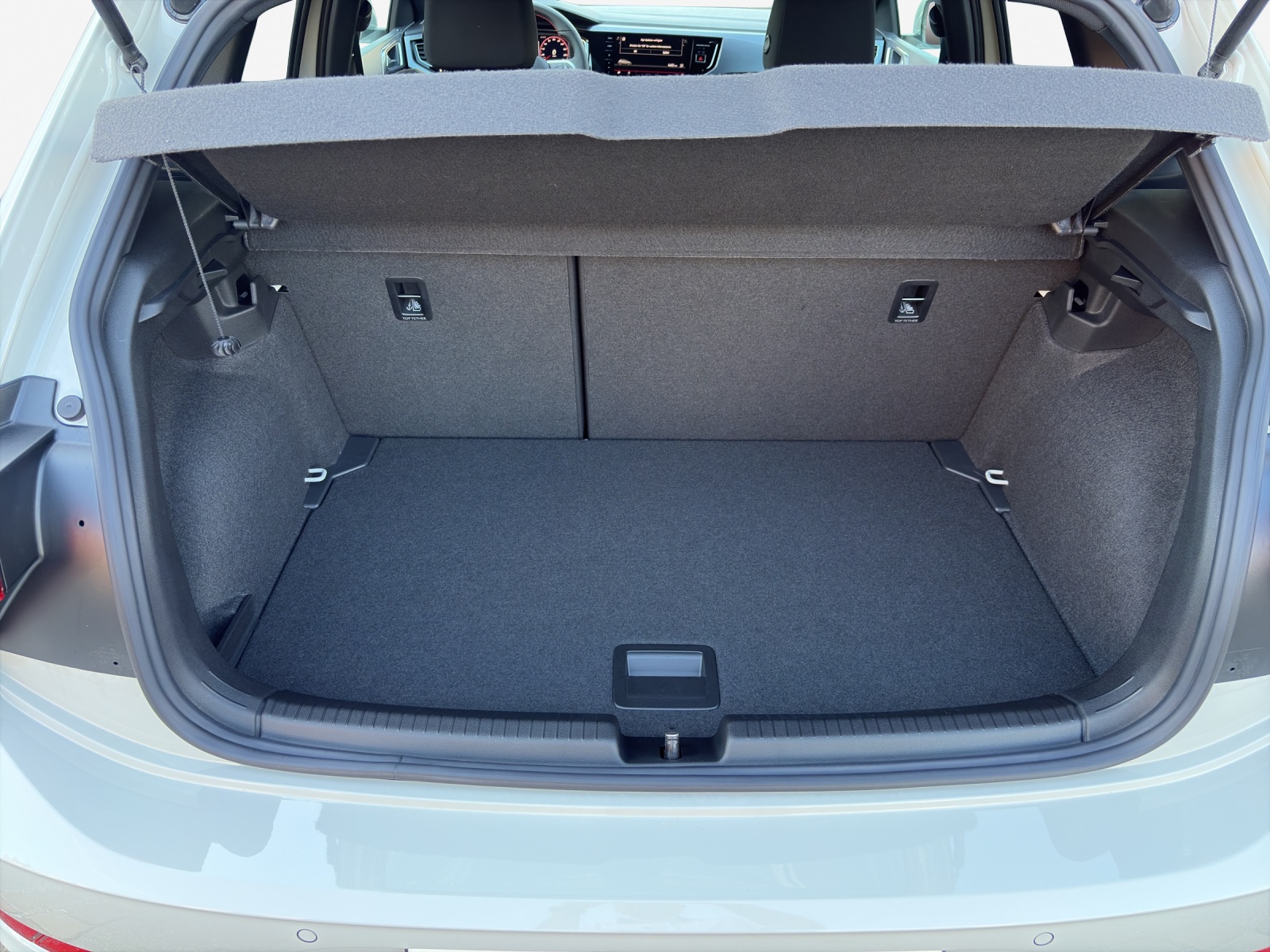 VW Polo 2.0 TSI GTI DSG-image-12