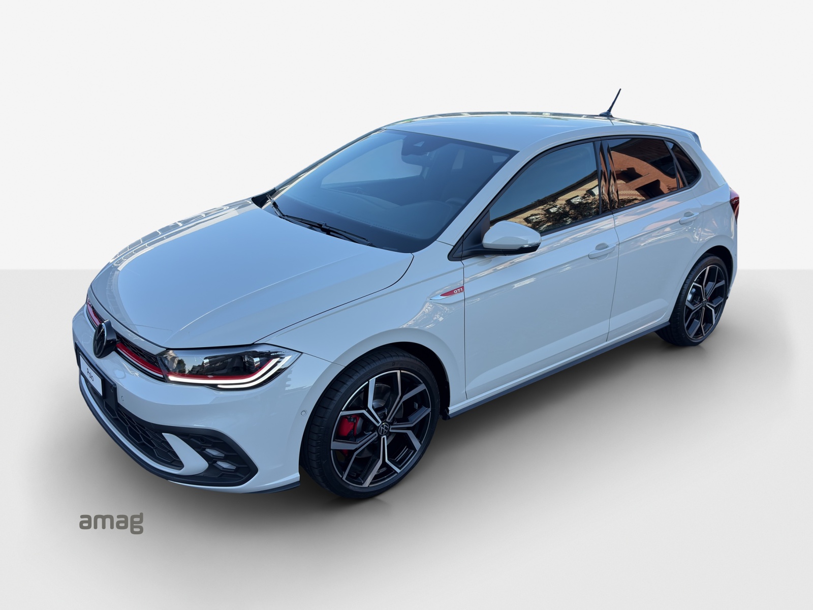 VW Polo 2.0 TSI GTI DSG-image-14