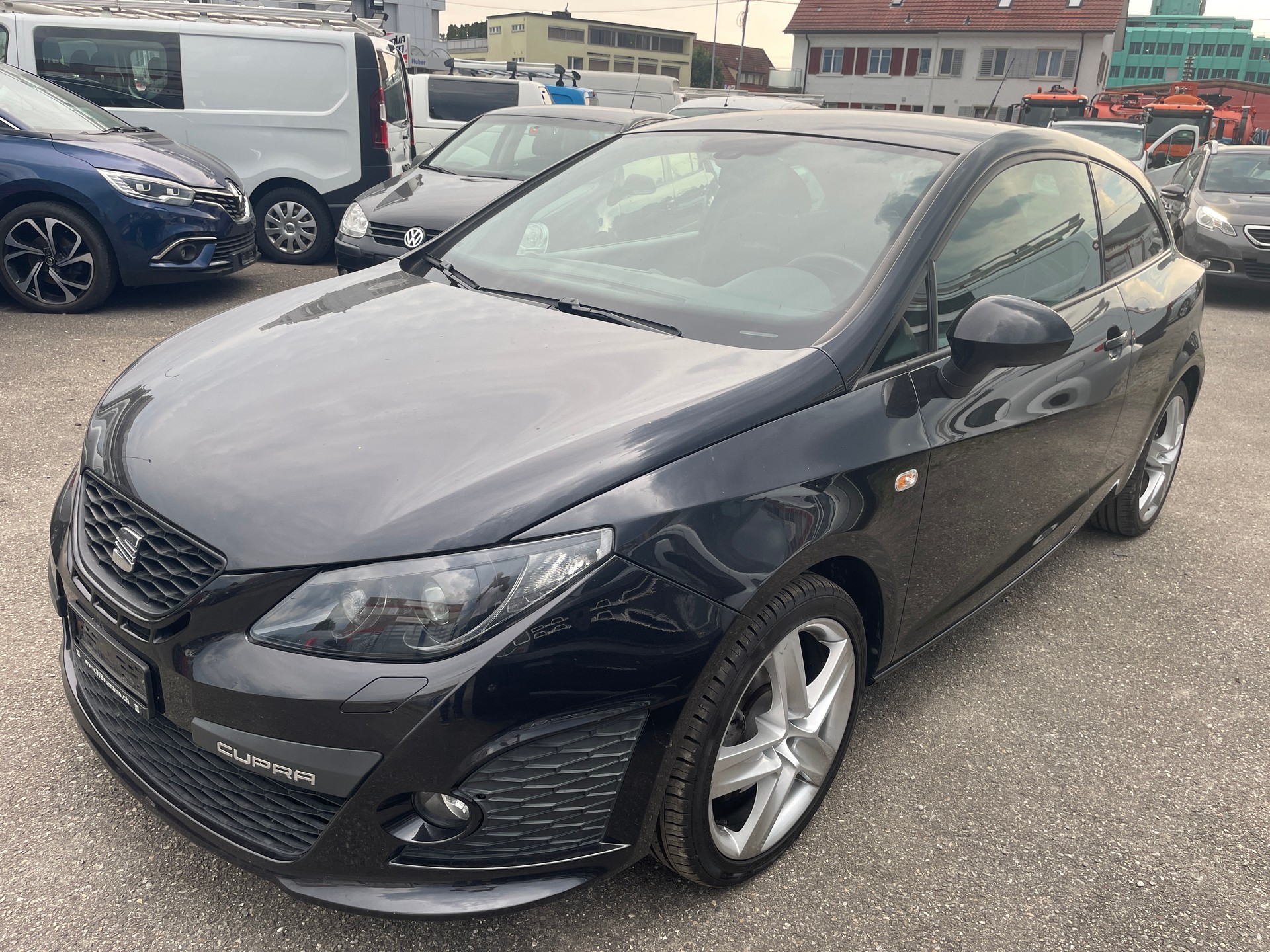 SEAT Ibiza SC 1.4 TSI Cupra DSG-image-1