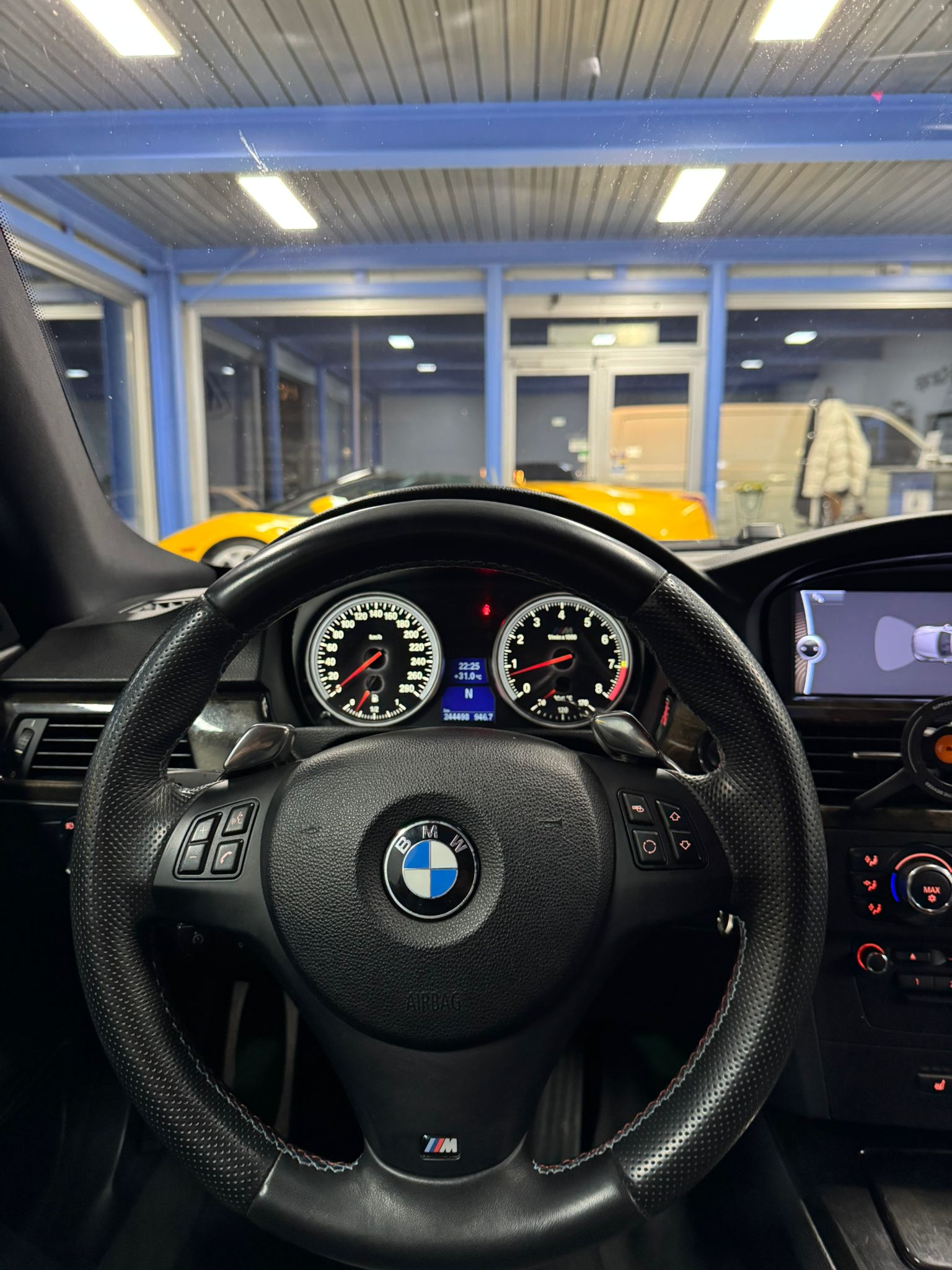 BMW 335i xDrive Coupé Steptronic-image-9