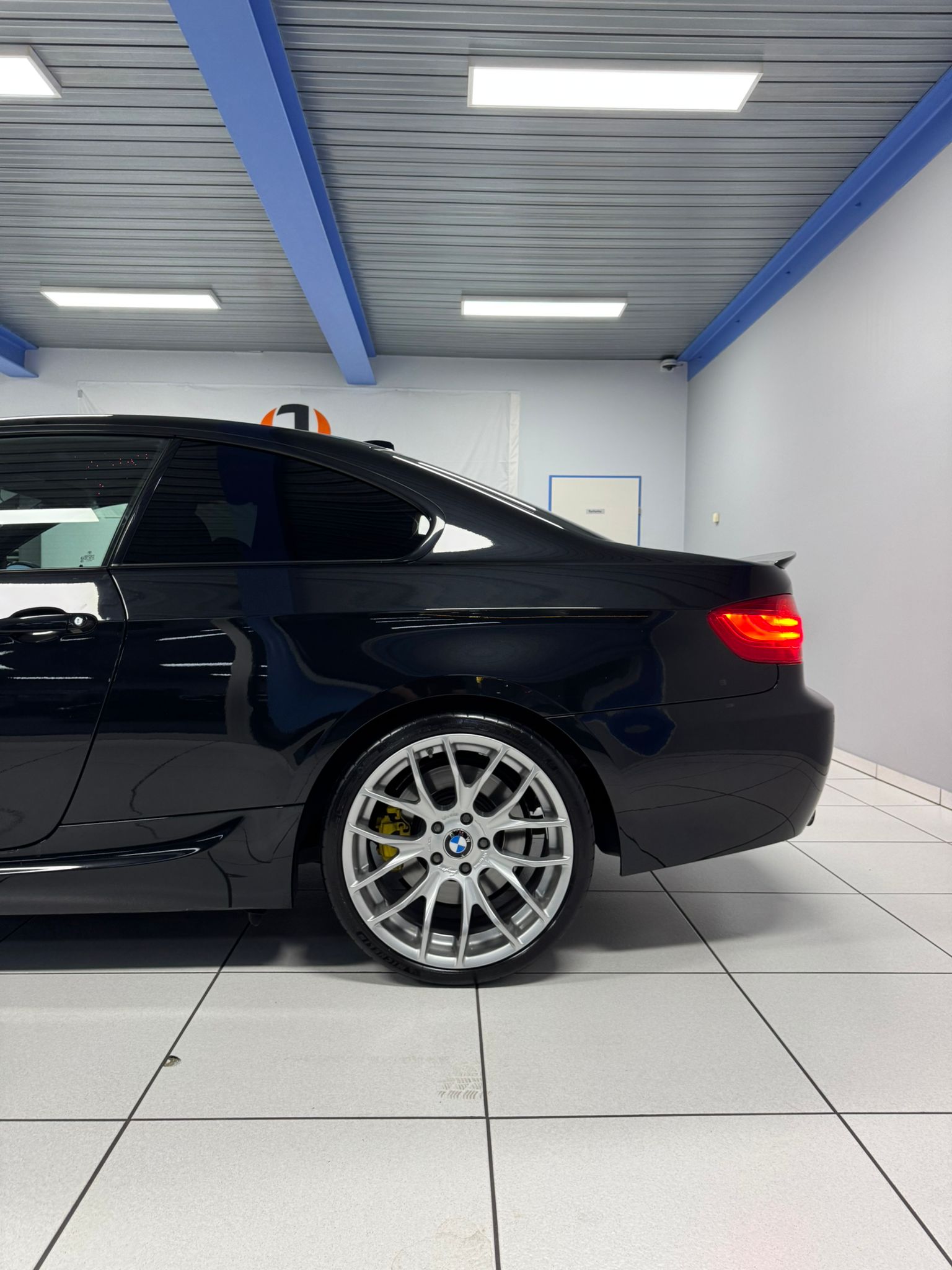 BMW 335i xDrive Coupé Steptronic-image-4