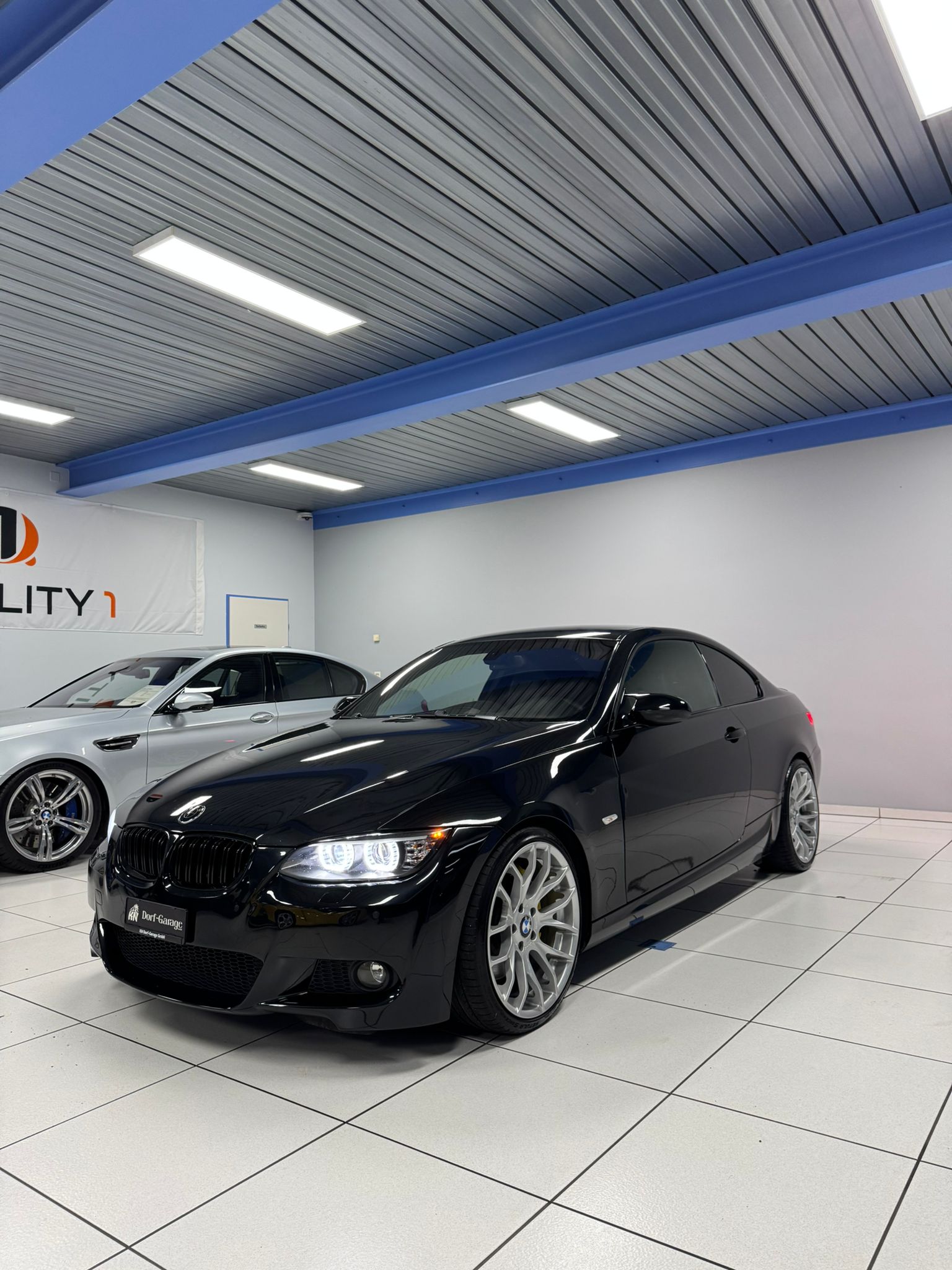 BMW 335i xDrive Coupé Steptronic-image-2