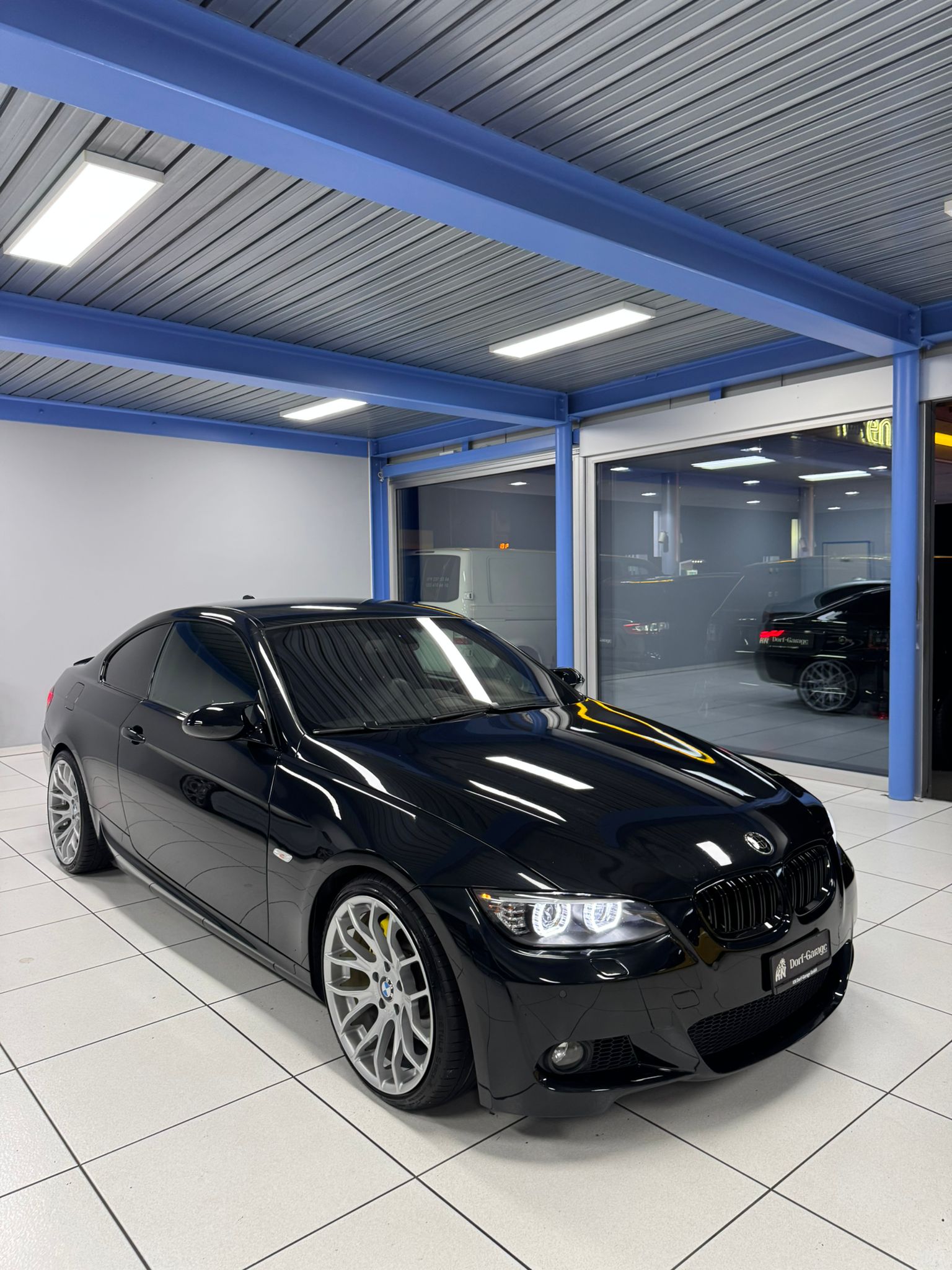 BMW 335i xDrive Coupé Steptronic-image-0