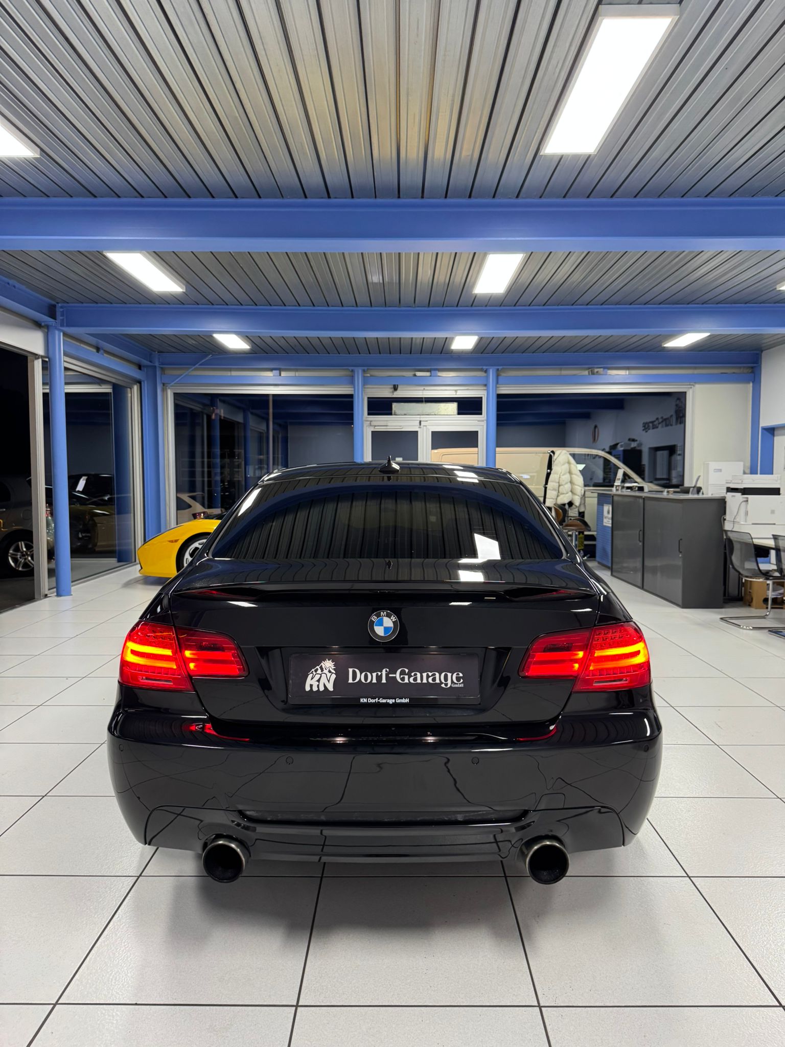 BMW 335i xDrive Coupé Steptronic-image-6