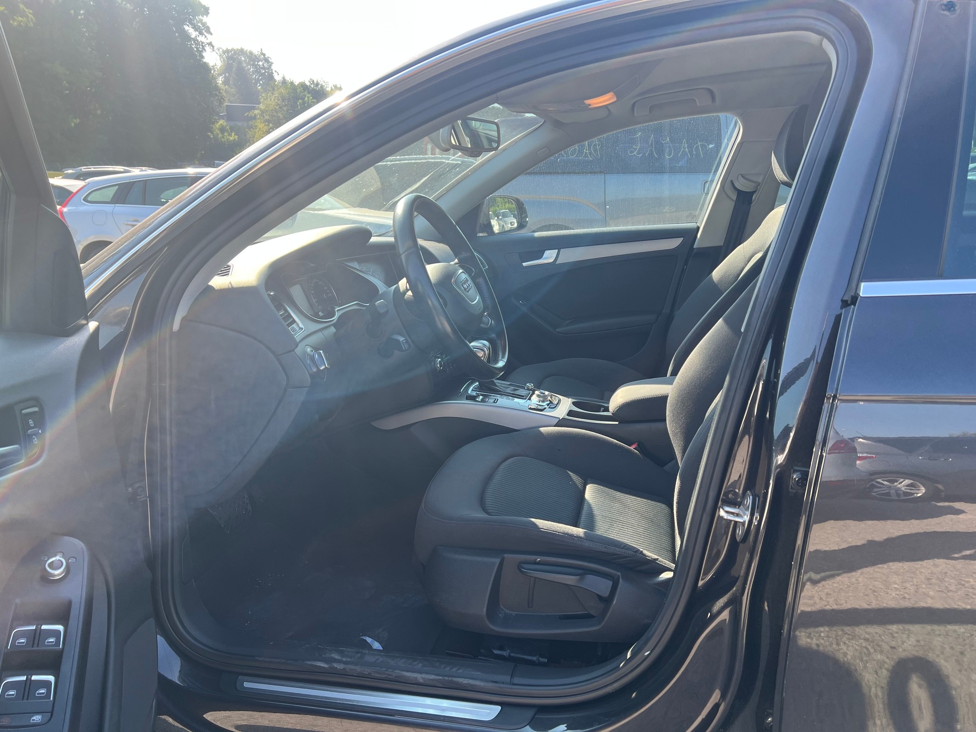 AUDI A4 Avant 2.0 TDI multitronic-image-5