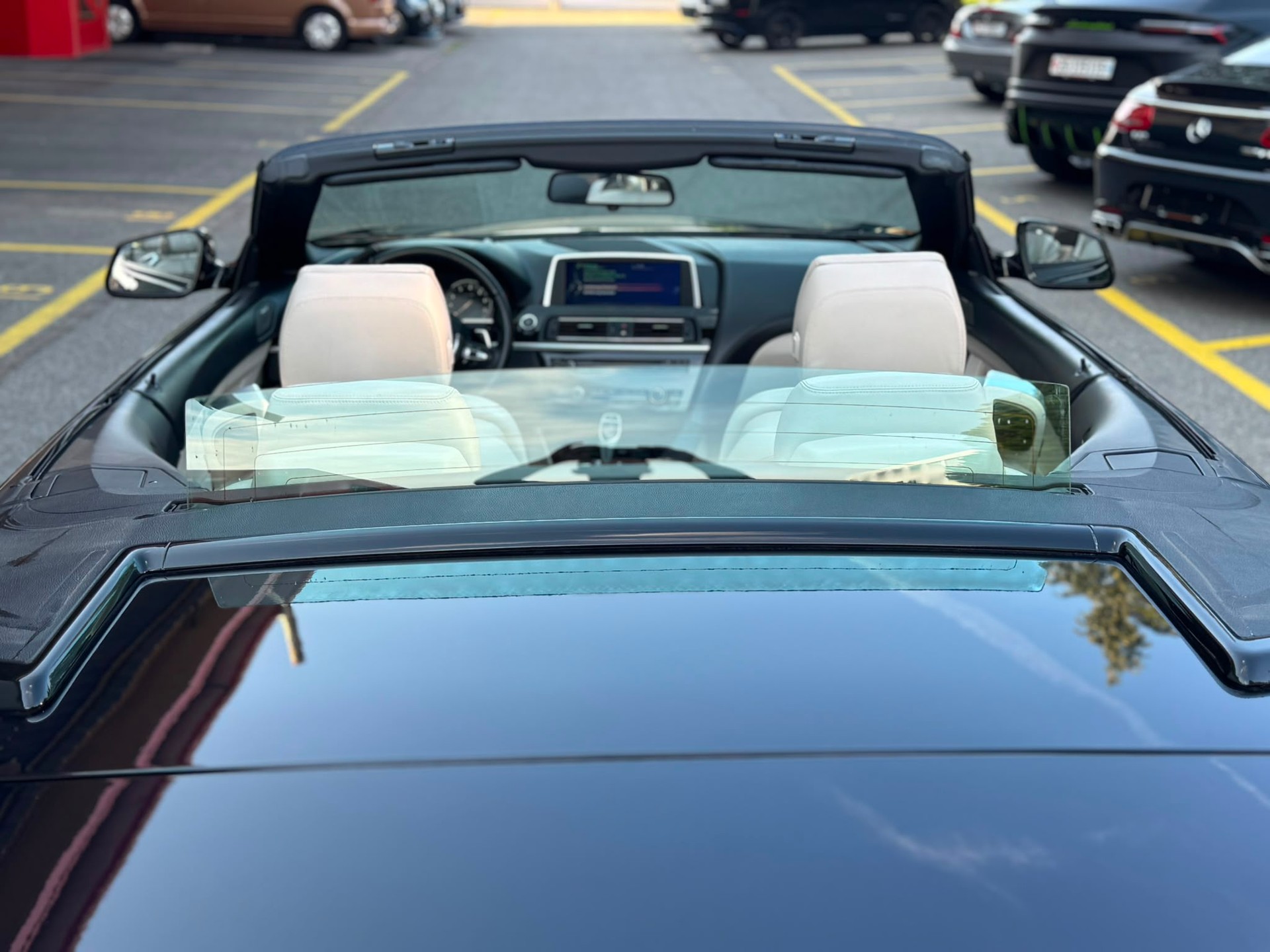 BMW 640i xDrive Cabriolet-image-12