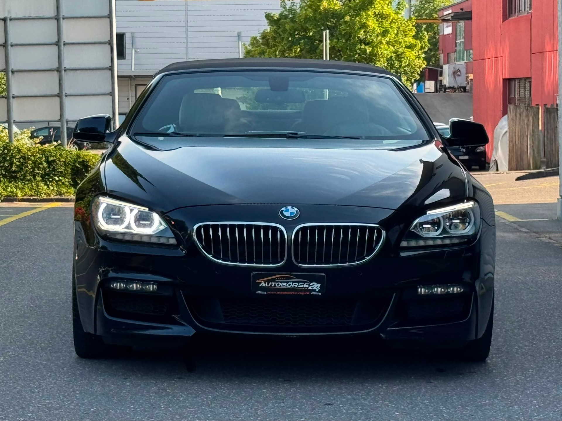 BMW 640i xDrive Cabriolet-image-5