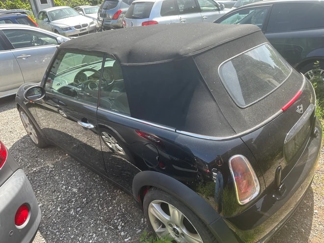 MINI One Cabriolet-image-5