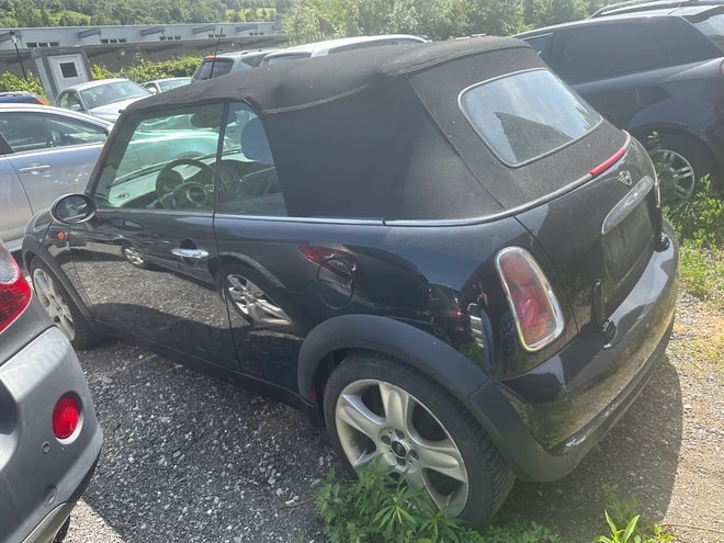MINI One Cabriolet-image-8