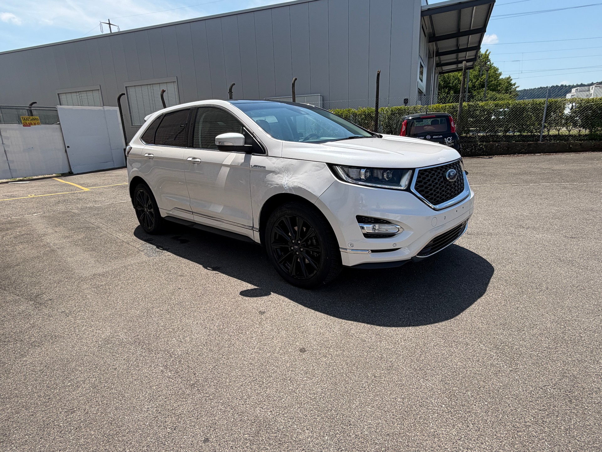 FORD Edge 2.0 TDCi Vignale 4WD PowerShift-image-2