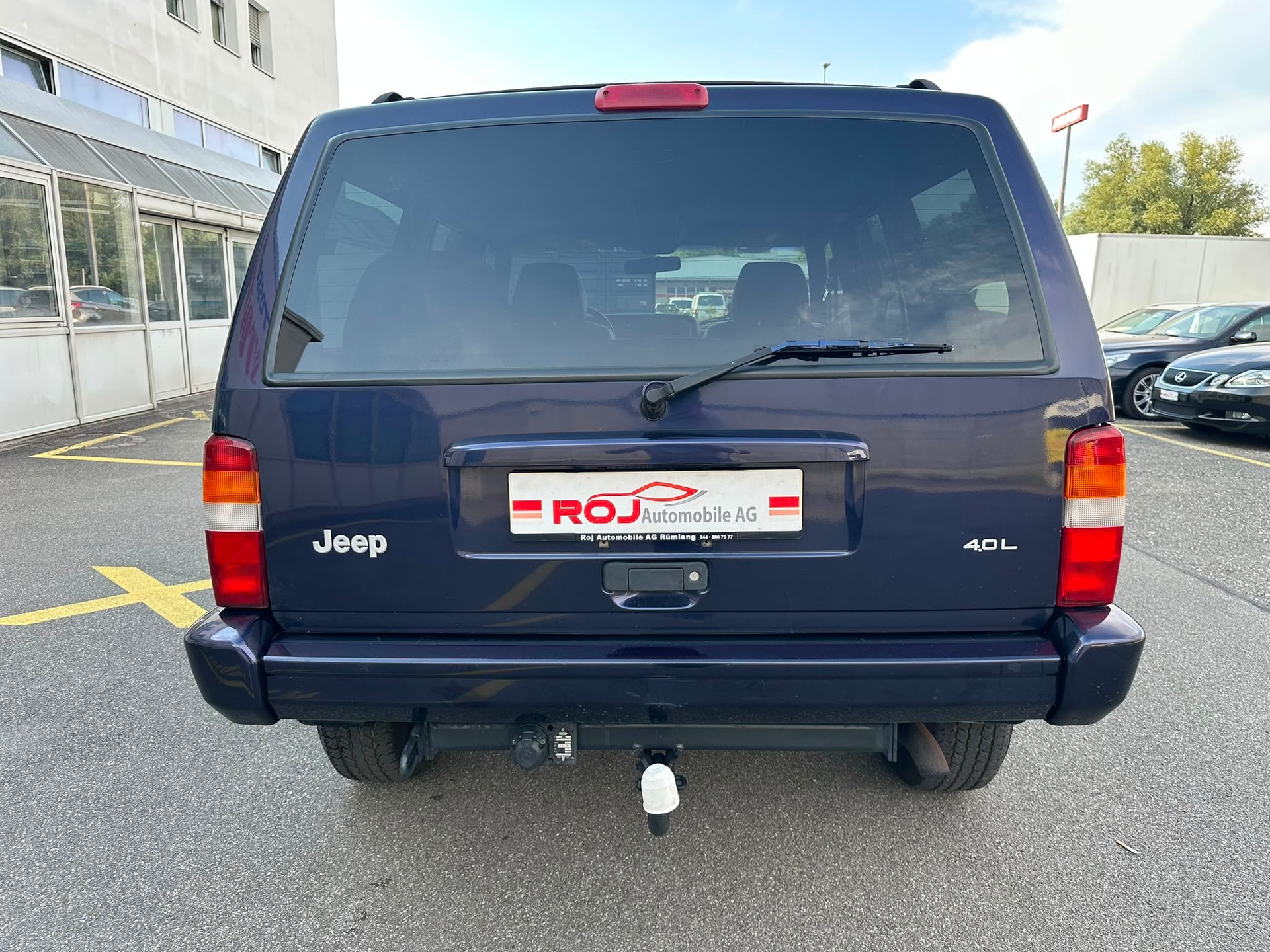 JEEP Cherokee 4.0 Sport Ltd-image-7