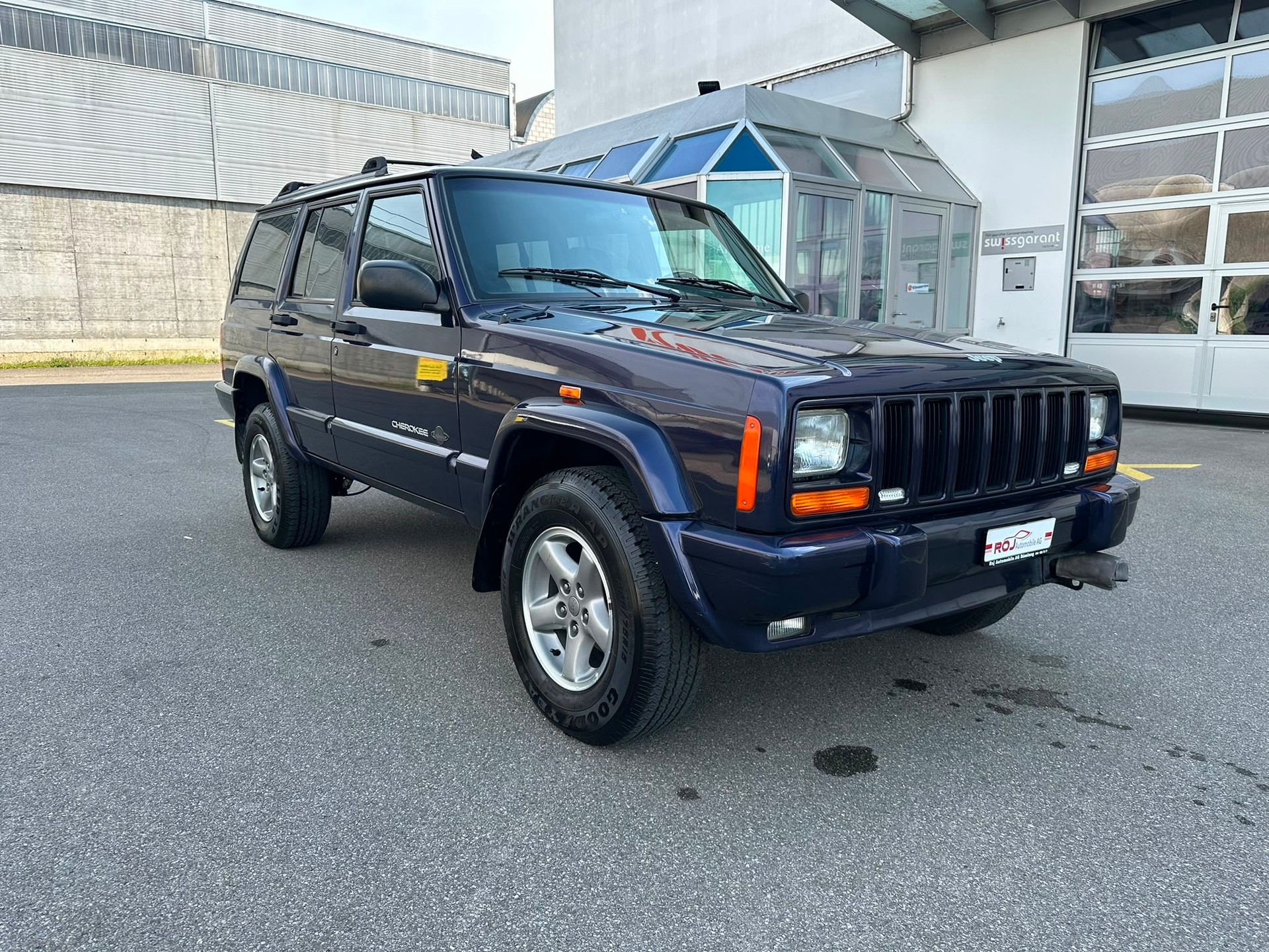 JEEP Cherokee 4.0 Sport Ltd-image-4