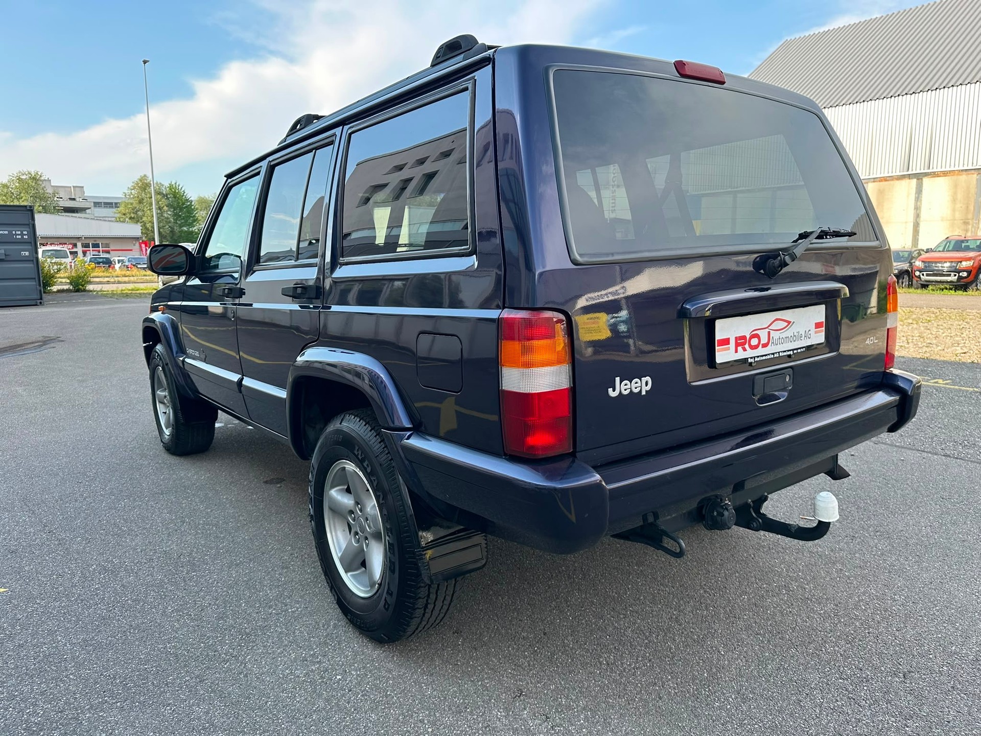 JEEP Cherokee 4.0 Sport Ltd-image-8