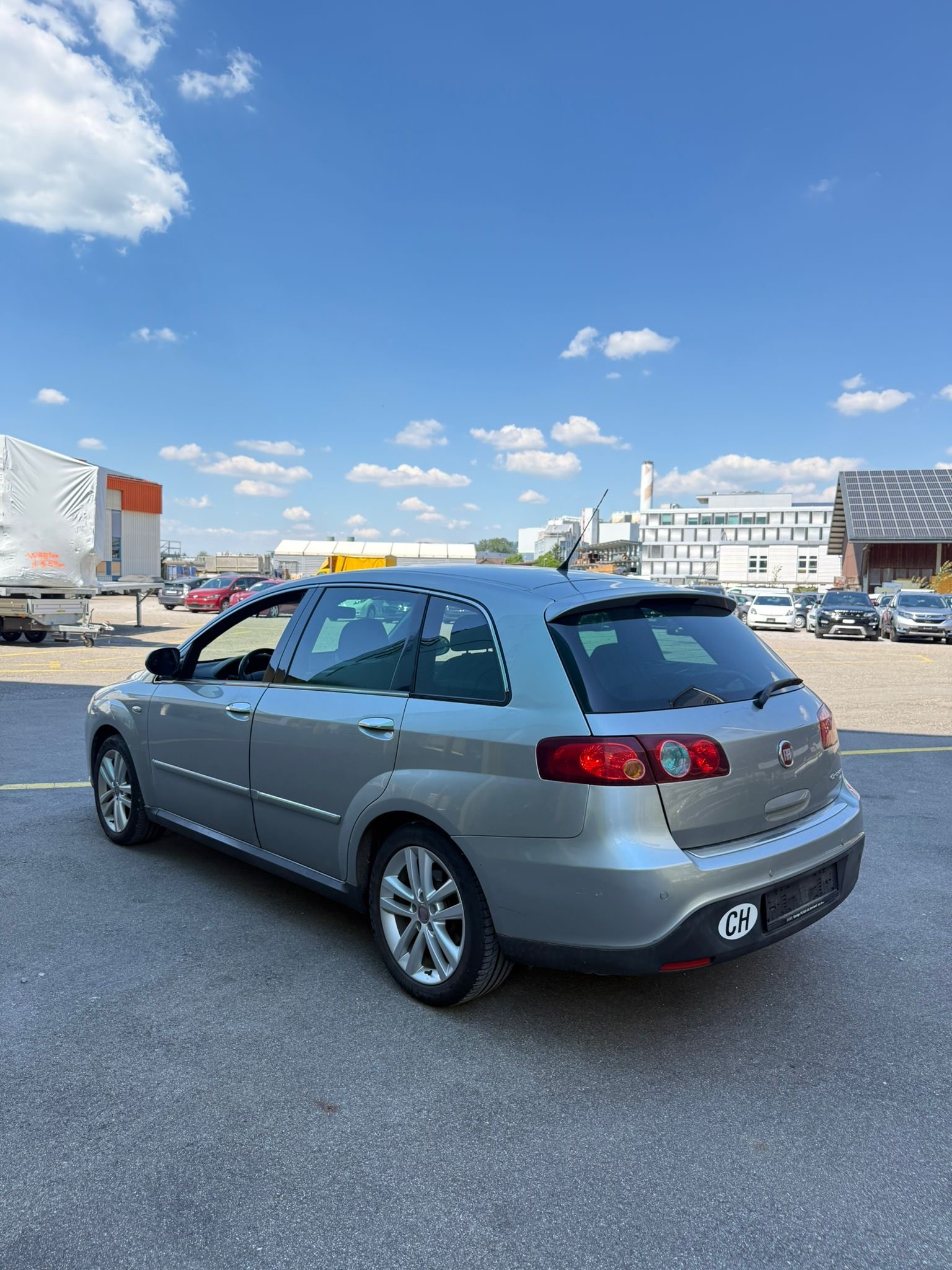 FIAT Croma 1.9 16V JTD Dynamic Automatic-image-4