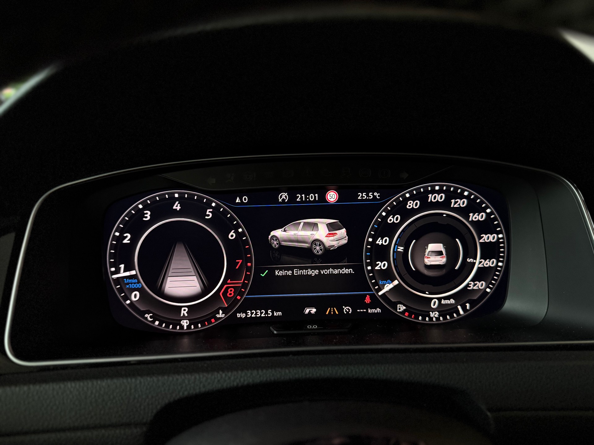 VW Golf 2.0 TSI R 4Motion DSG-image-19